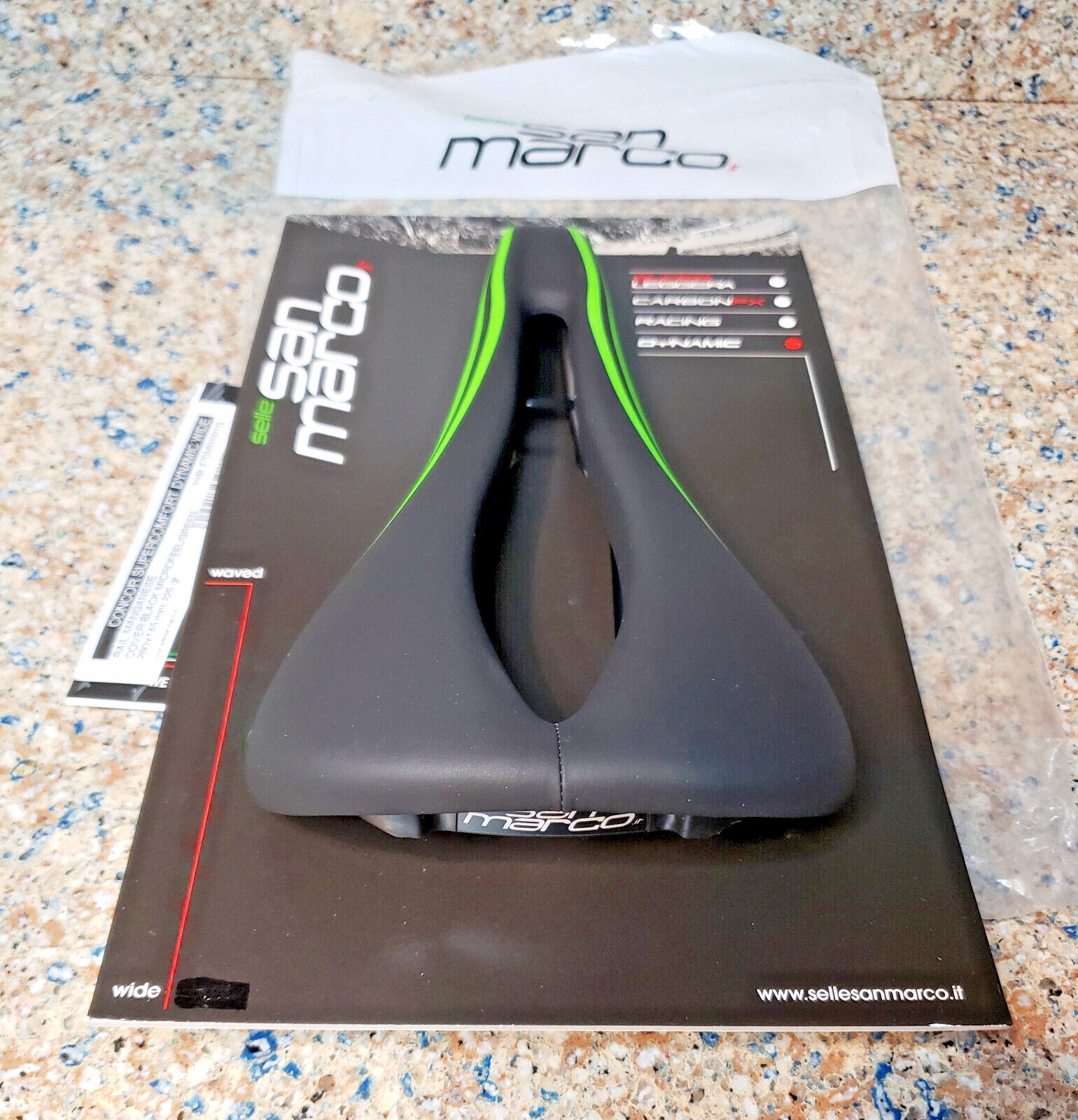 NEW Selle San Marco Concor 225g Supercomfort Dynamic Saddle Wide Green 270MW001G