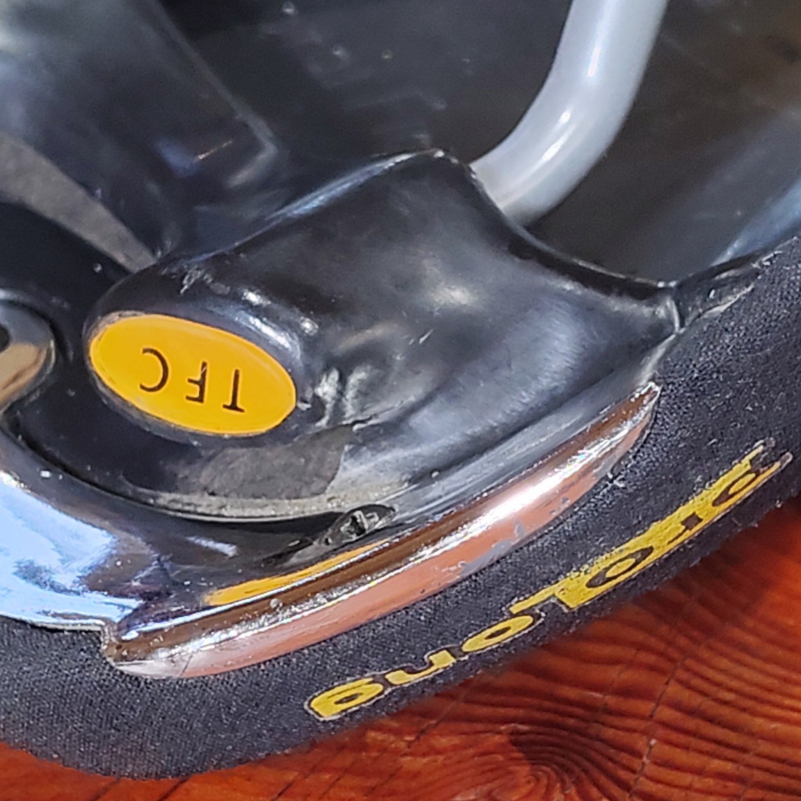 Specialized Revolution Prolong Total Flex Control Saddle Yellow Made in Italy