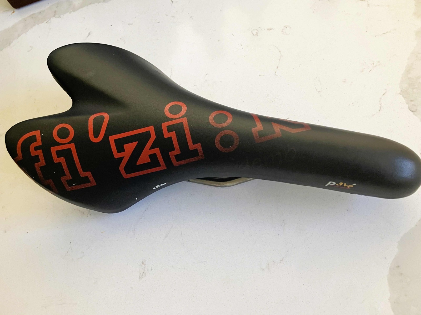 Fizik Pave’ saddle titanium ti rails vintage late 1990s very good