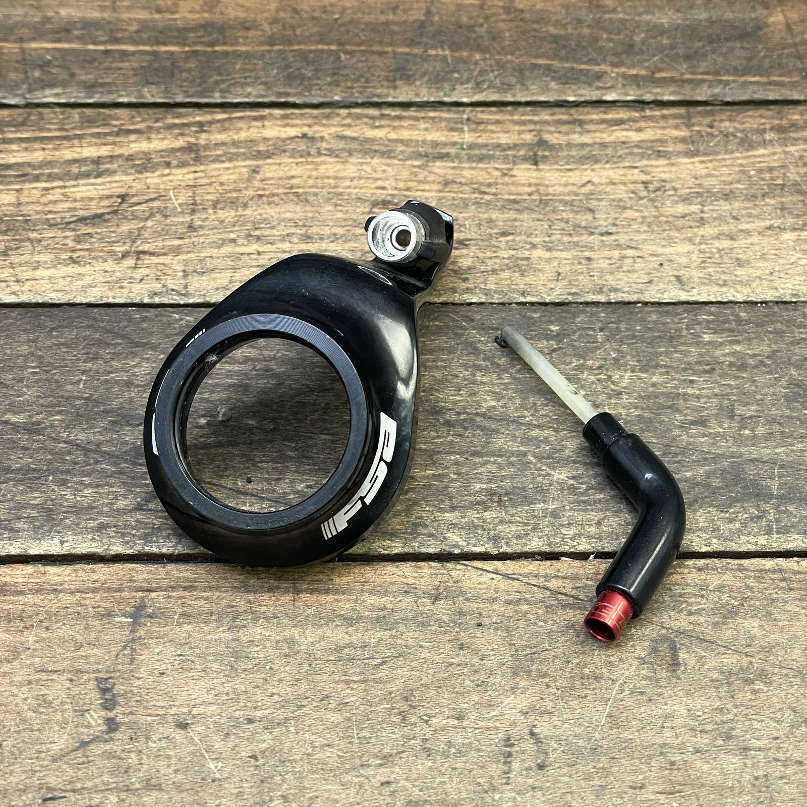 FSA V-Brake Cable Hanger Noodle Front Linear Pull Black 28.6mm 40mm MTB Bike