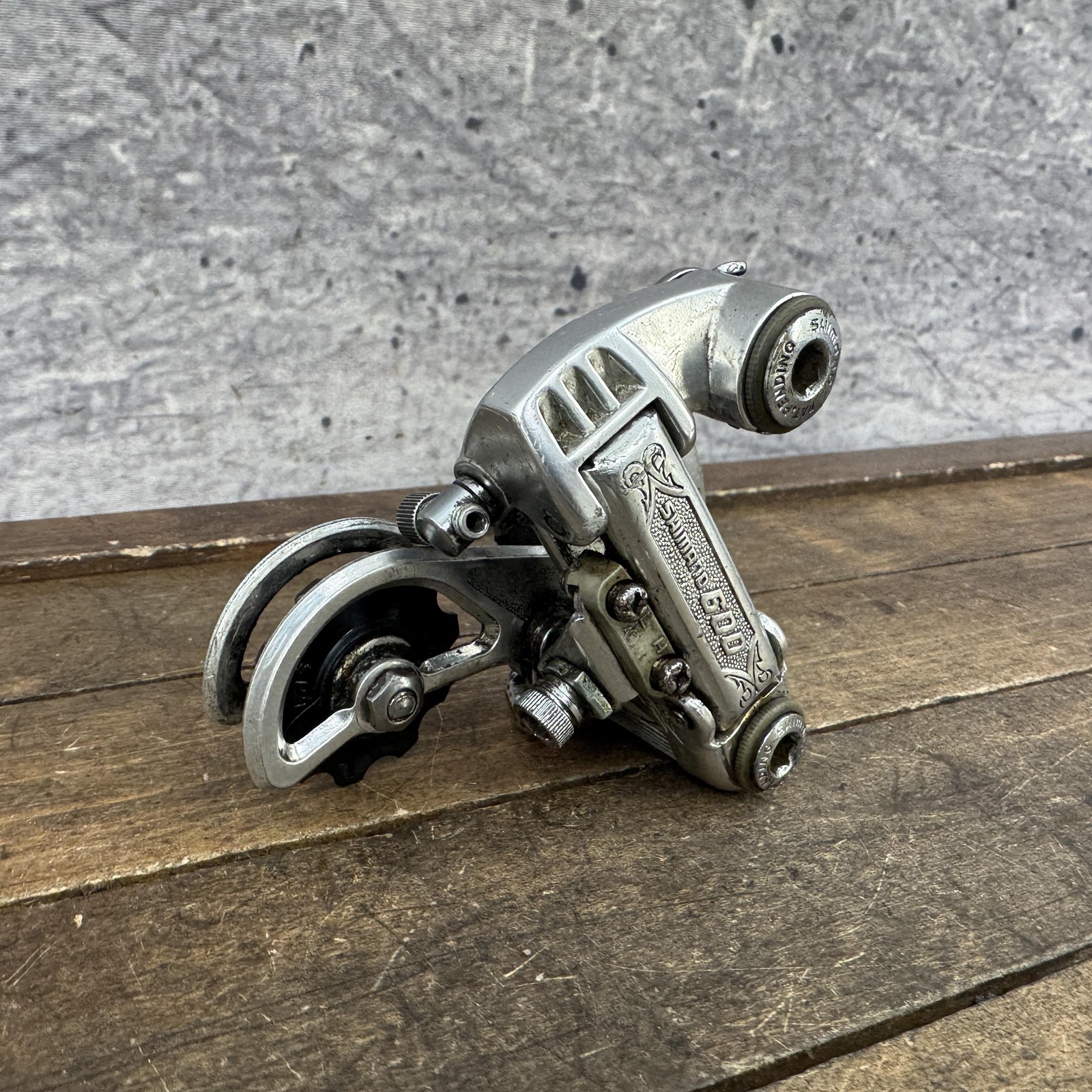 Vintage Shimano 600 Arabesque Rear Derailleur Short Cage Bolt-On Japan Race