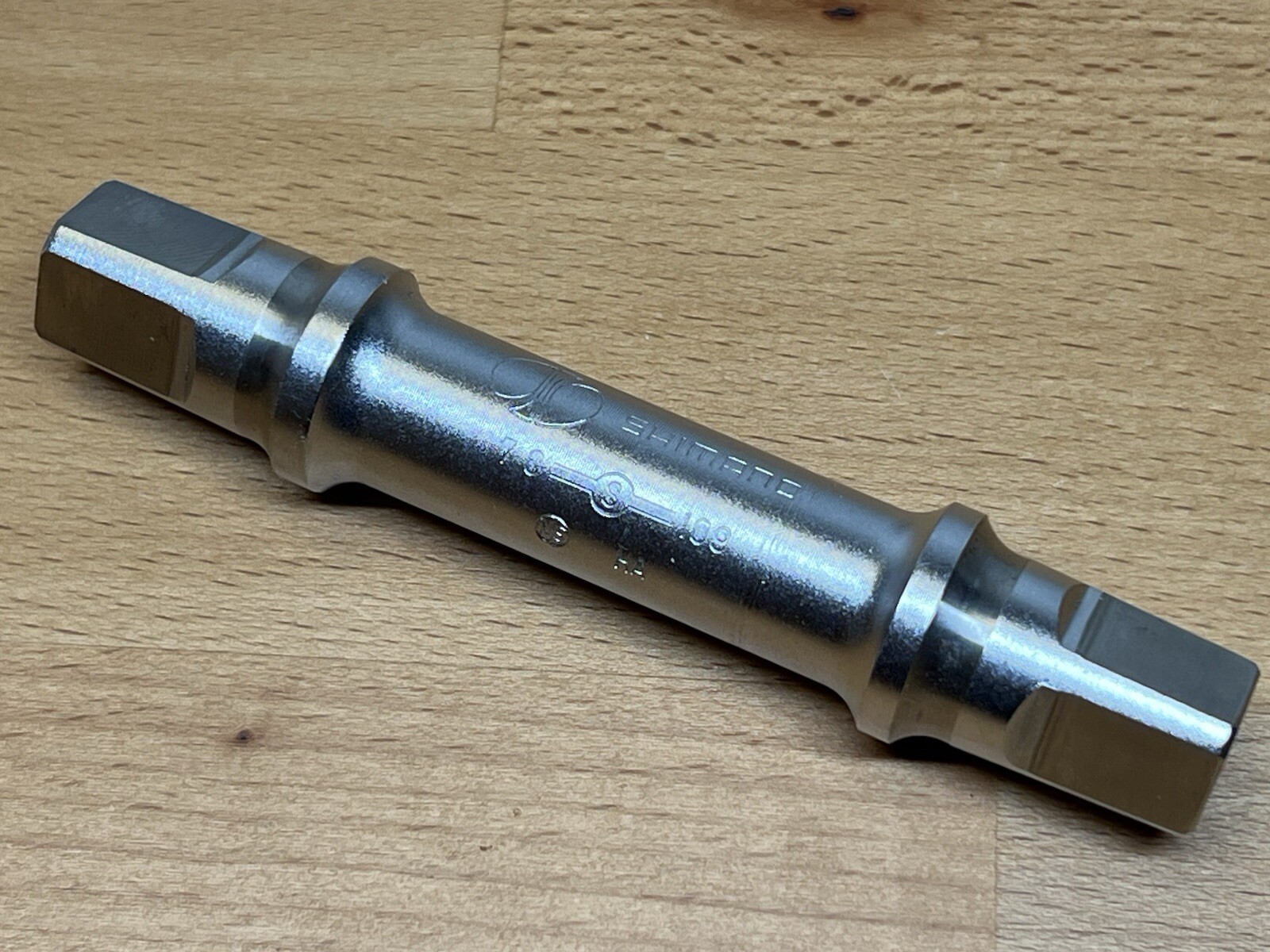 SHIMANO DURA ACE Bottom Bracket Spindle NJS 70×109 Italian Track Pista BB-7500