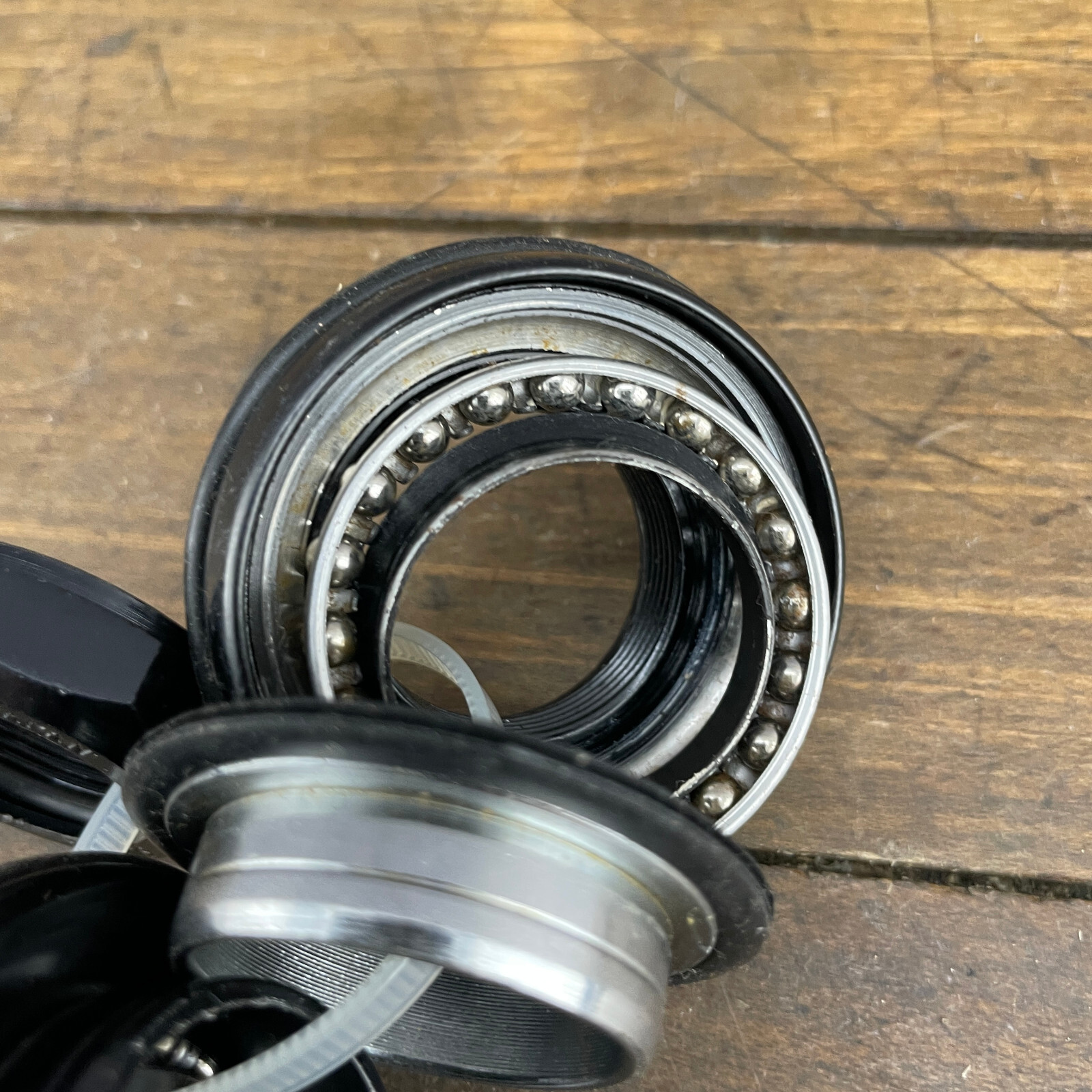 Vintage Suntour XC Grease Guard Headset 1 In Threaded 90s Race Bike 30.2 Black