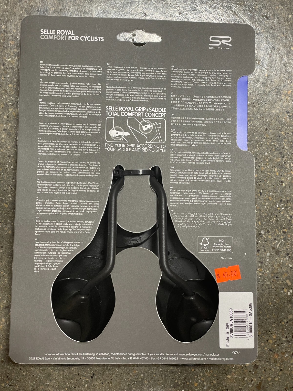 Selle Royal FreeWay Saddle – Black | 158mm Width | Steel Rails | Slow Fit Foam