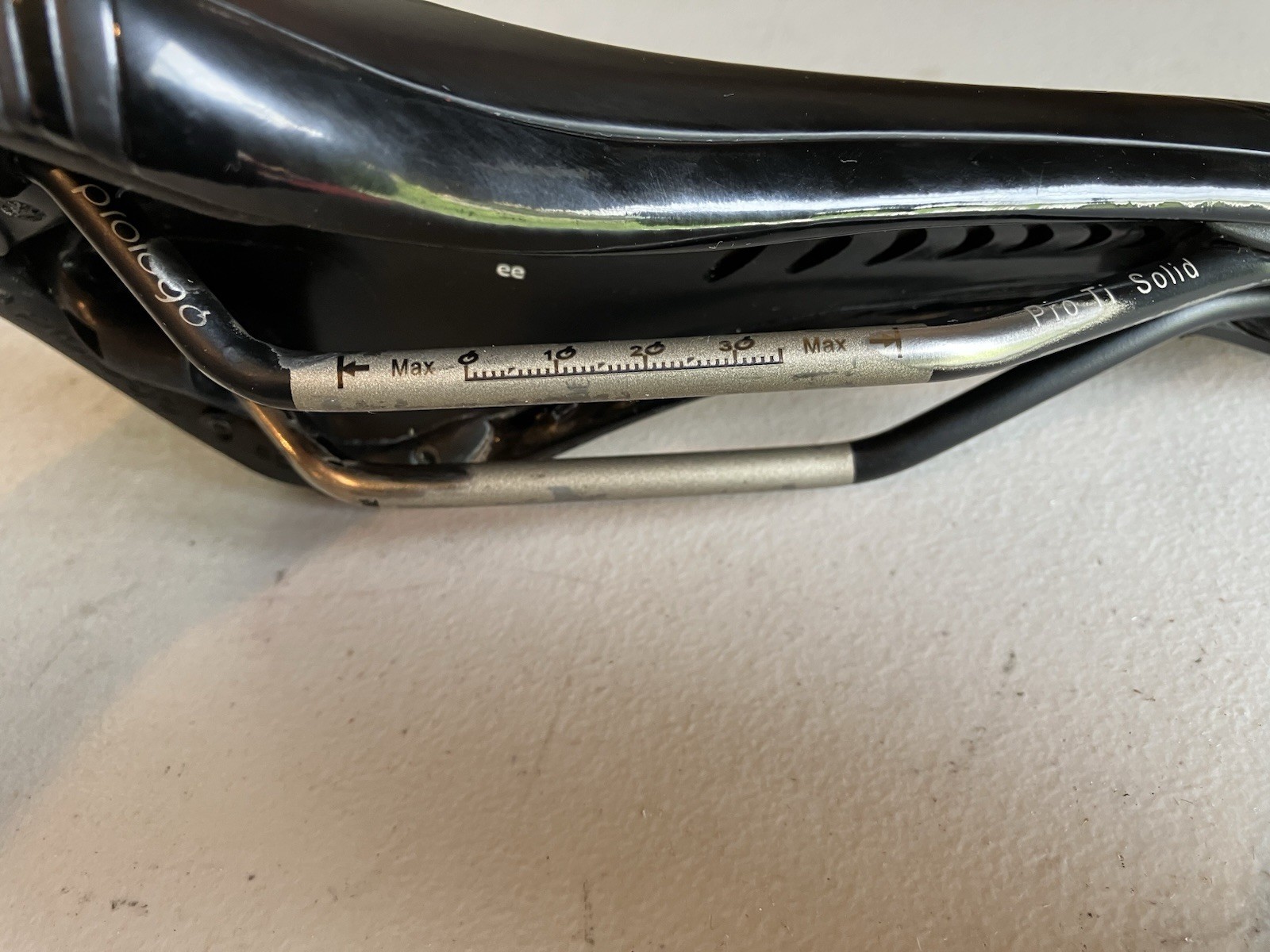 Prologo Scratch Pro Ti Solid Rails Composite Bicycle Saddle Super Light 265 grms