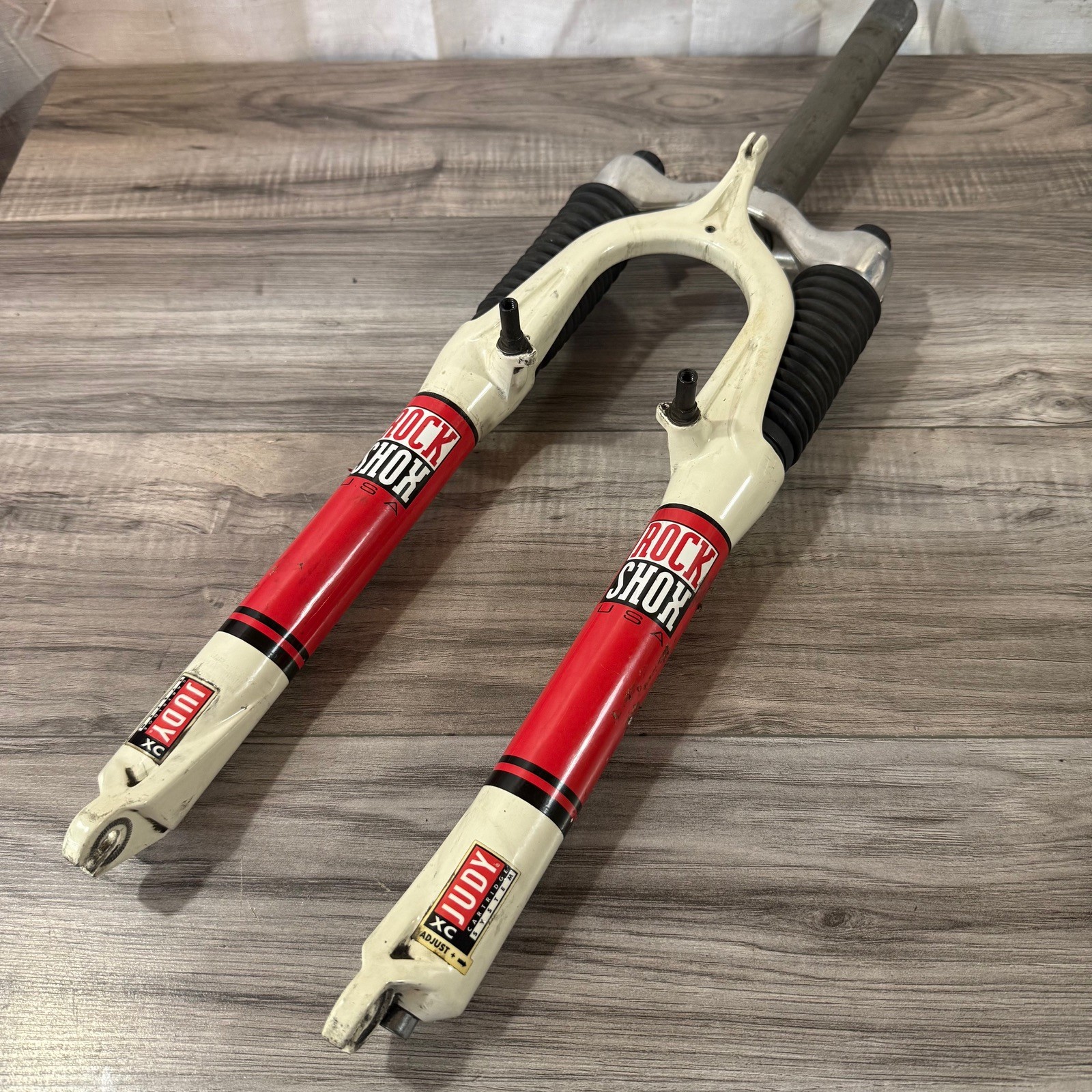 Rock Shox Judy XC 1 1/8 Threadless Suspension Fork 26 V-Brake 196mm 63mm Travel
