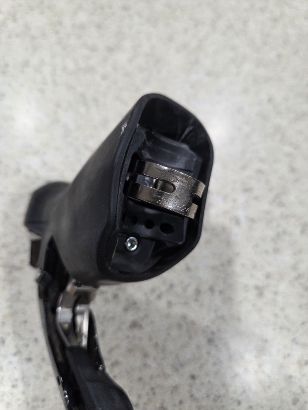 Shimano 105 5700 ST-5700 RIGHT/REAR 10 Speed STI Shifter, Black