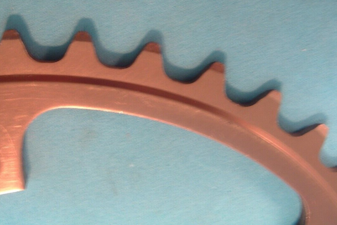 Shimano 600 42T Biopace LD NEW/NOS Chainring Oval- 6/7/8/9-Spd-130MM-Bronze ’87