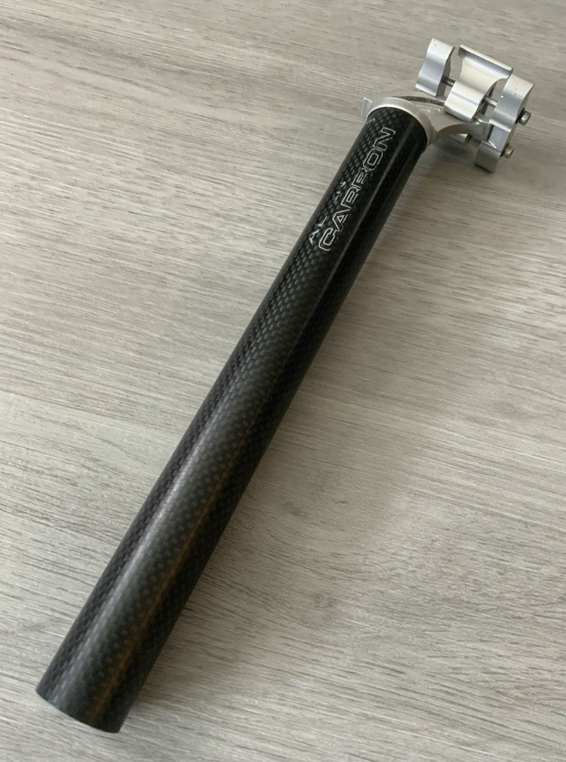 ALIEN SEAT POST 27.2 MM X 260 MM TOTAL LENGTH 140 GRAMS