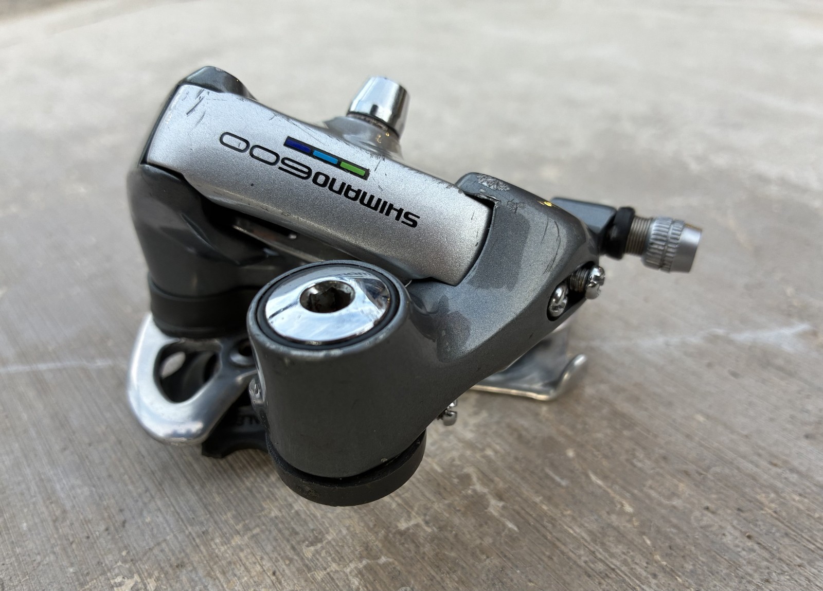 Shimano Japan 600 Ultegra Tricolor RD-6401 8-Speed Rear Derailleur | VGC