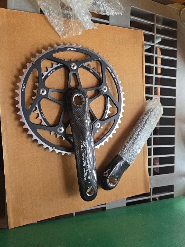 FSA Plat. Pro Carbon Road 7075/T6 Crankset 68mm ISIS Drive bottom bracket lot