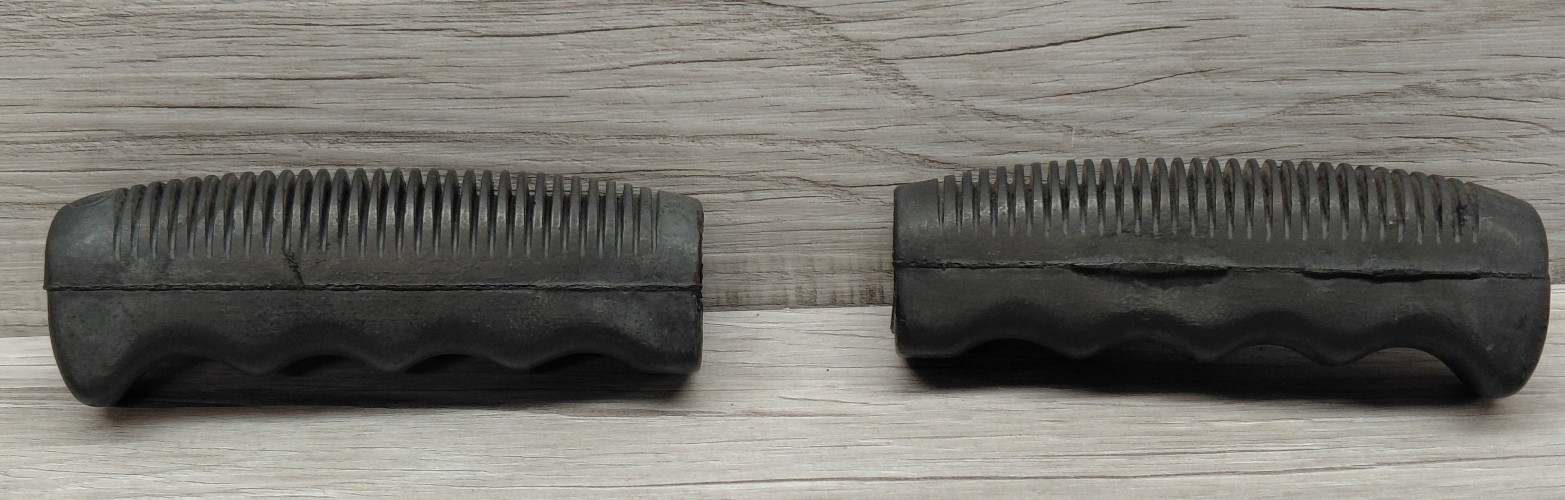 Vintage DARE Handlebar Grips Pair Ribbed Finger Groove Black MTB England – RARE