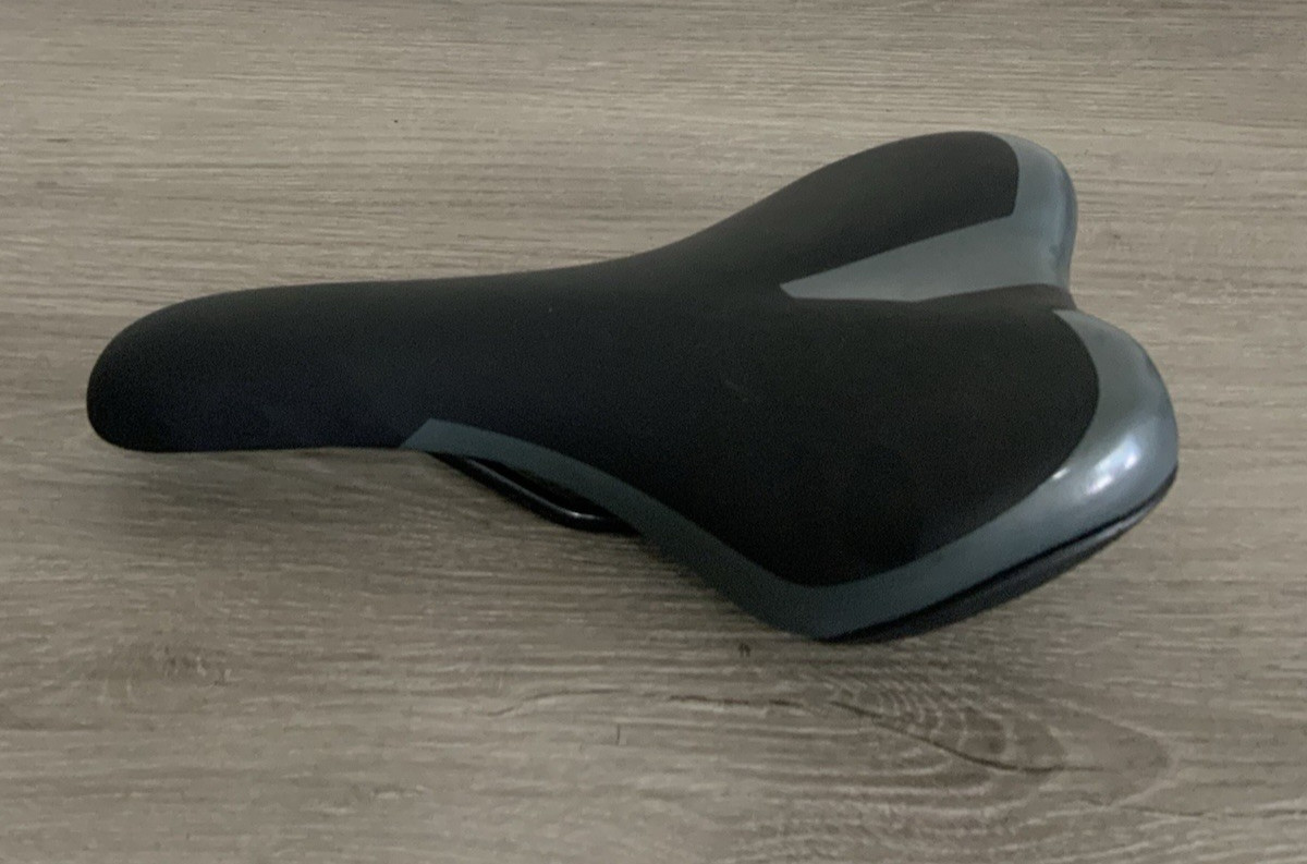 DDK ROAD BIKE SADDLE RACING COMFORT 152 MM X 265 MM BLACK 326 GRAMS