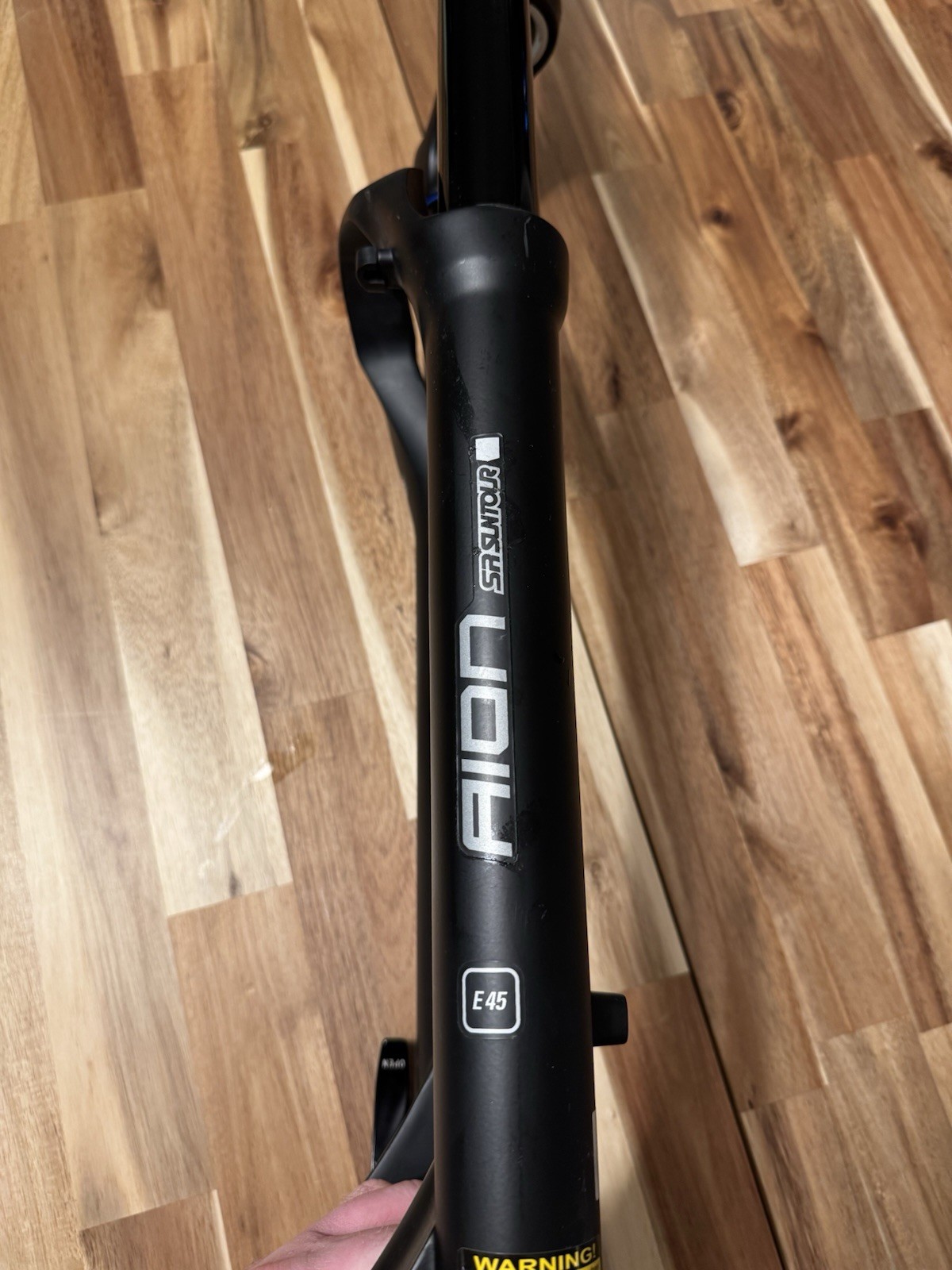 SR Suntour Aion E45 Suspension Fork 120mm Boost 15×110 Tapered Lockout Black