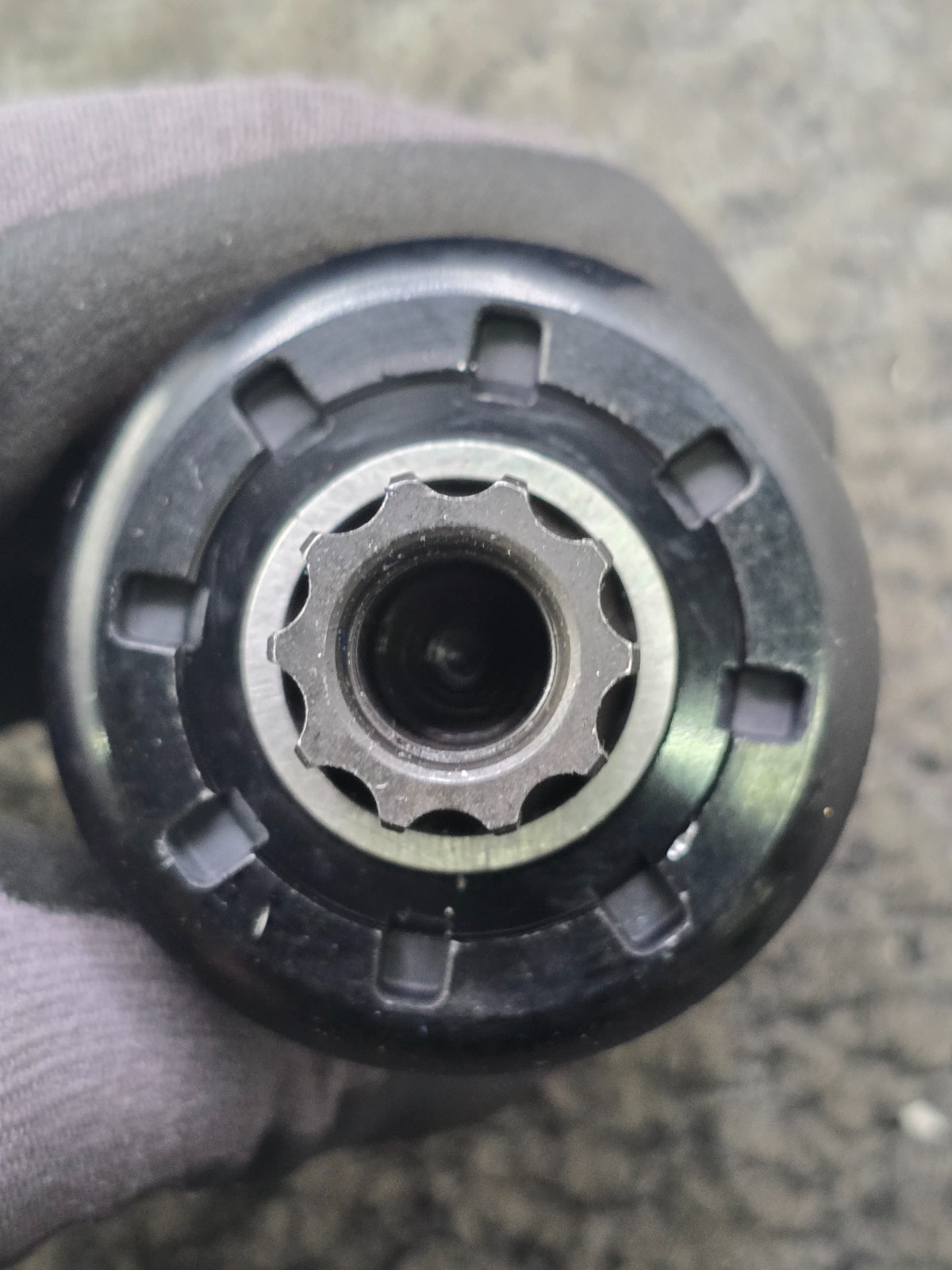 Vortex ISD-12: Isis Overdrive Bottom Bracket, 113mm Spindle, Typical for Peloton