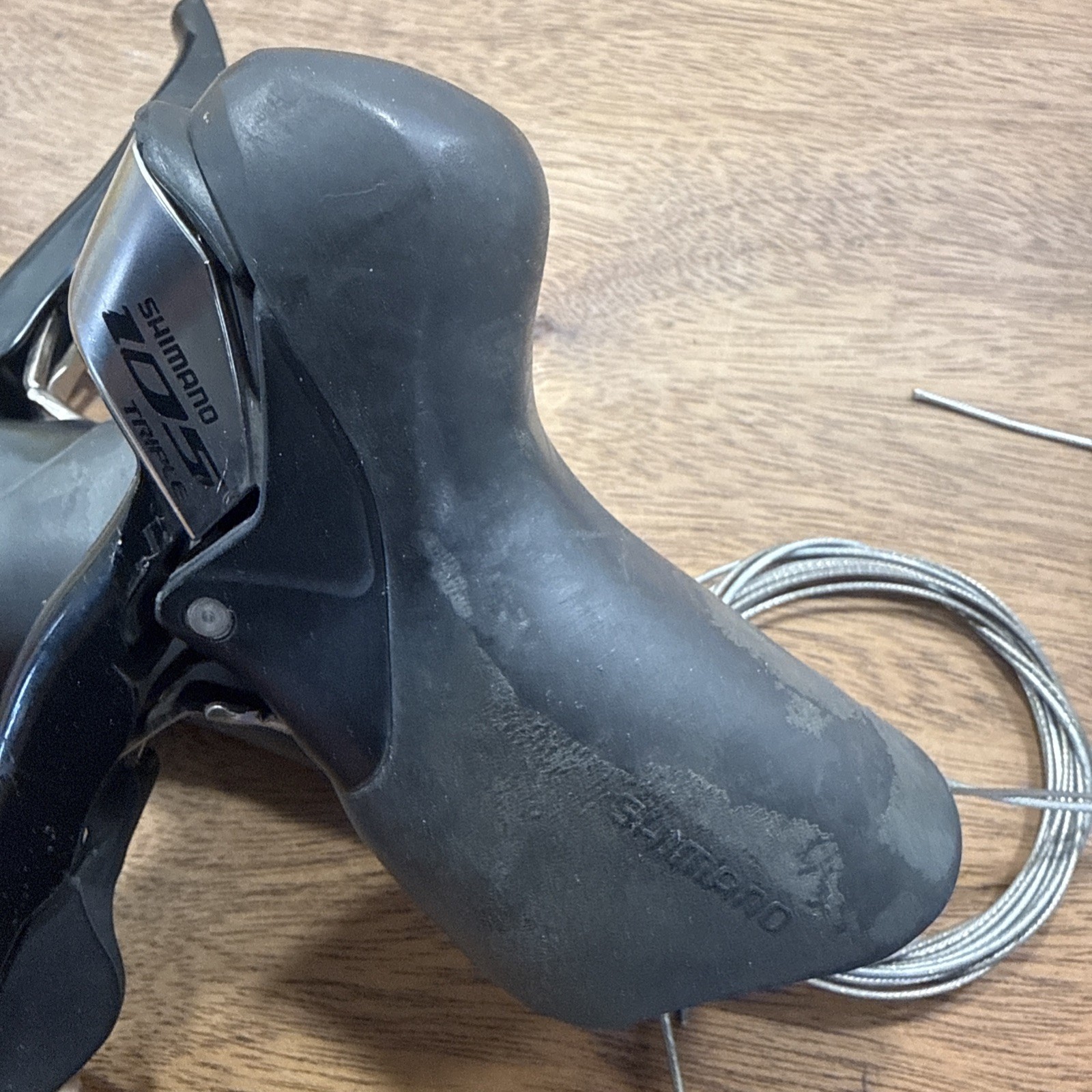 Shimano 105 ST-5700 ST-5703 3×10 Triple Road Bike Shifter Pair