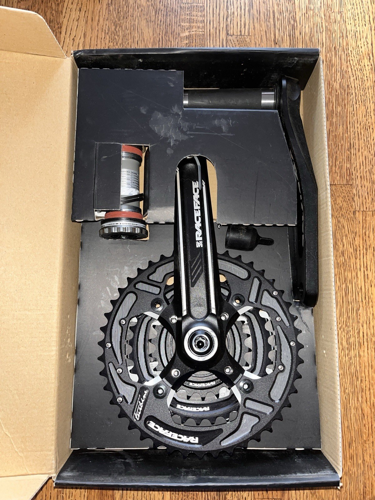 Race Face Turbine 180 3x crankset new in box