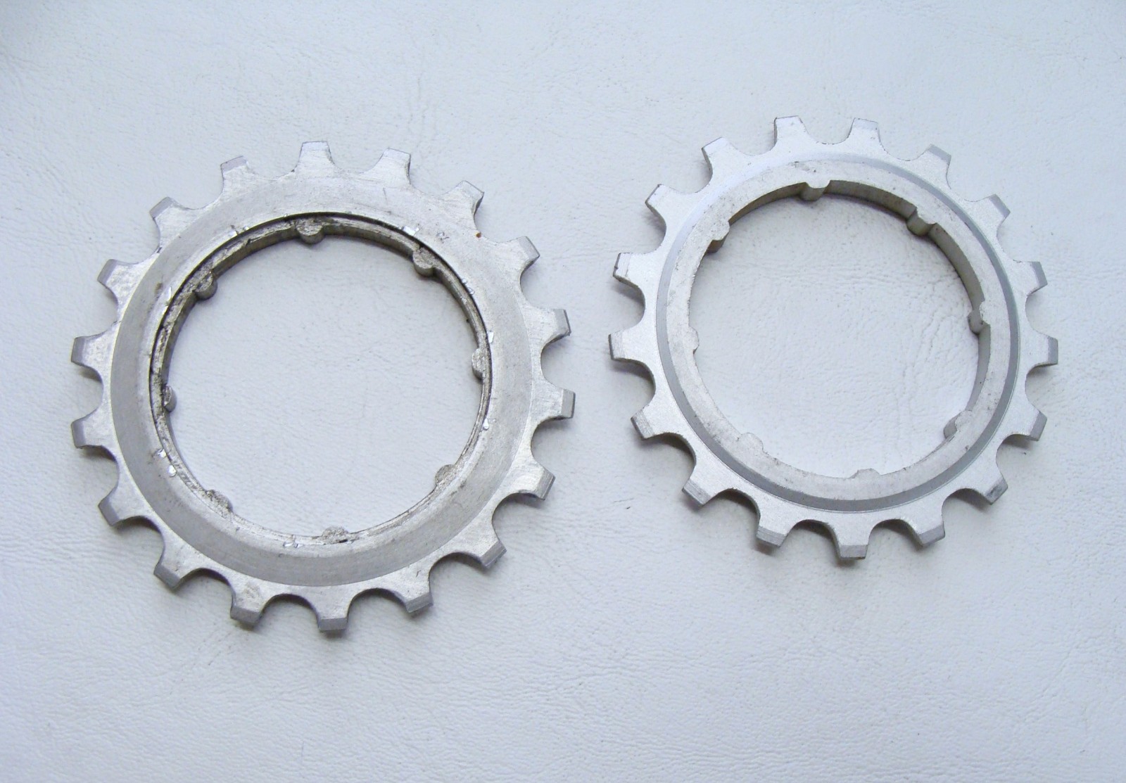 ~ Vintage Lot of ZEUS 2000 Criterium Alloy Freewheel Cogs Silver – VGC ~