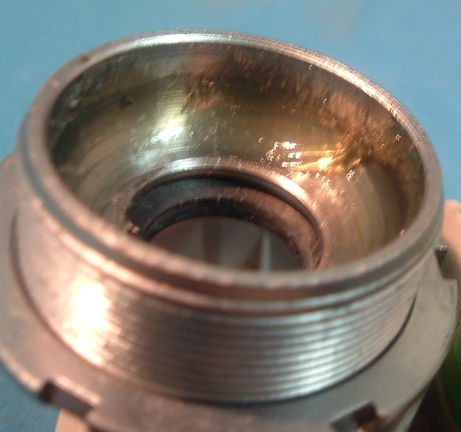 Shimano 600 Ultegra 68x 113MM BB-6400 Road Bottom Bracket-NEW/NOS English- NIB