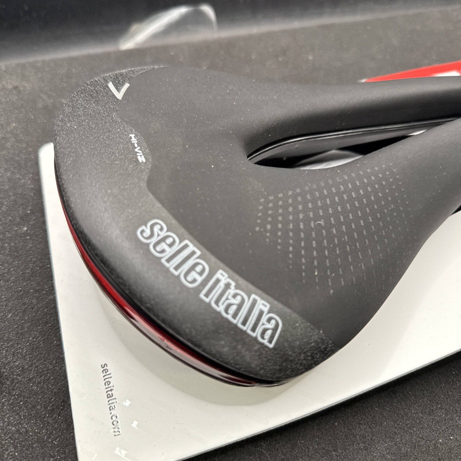 Selle Italia St 7 Superflow Hi-viz L3 Cycling Saddle Seat 165mm Width (9419-20)