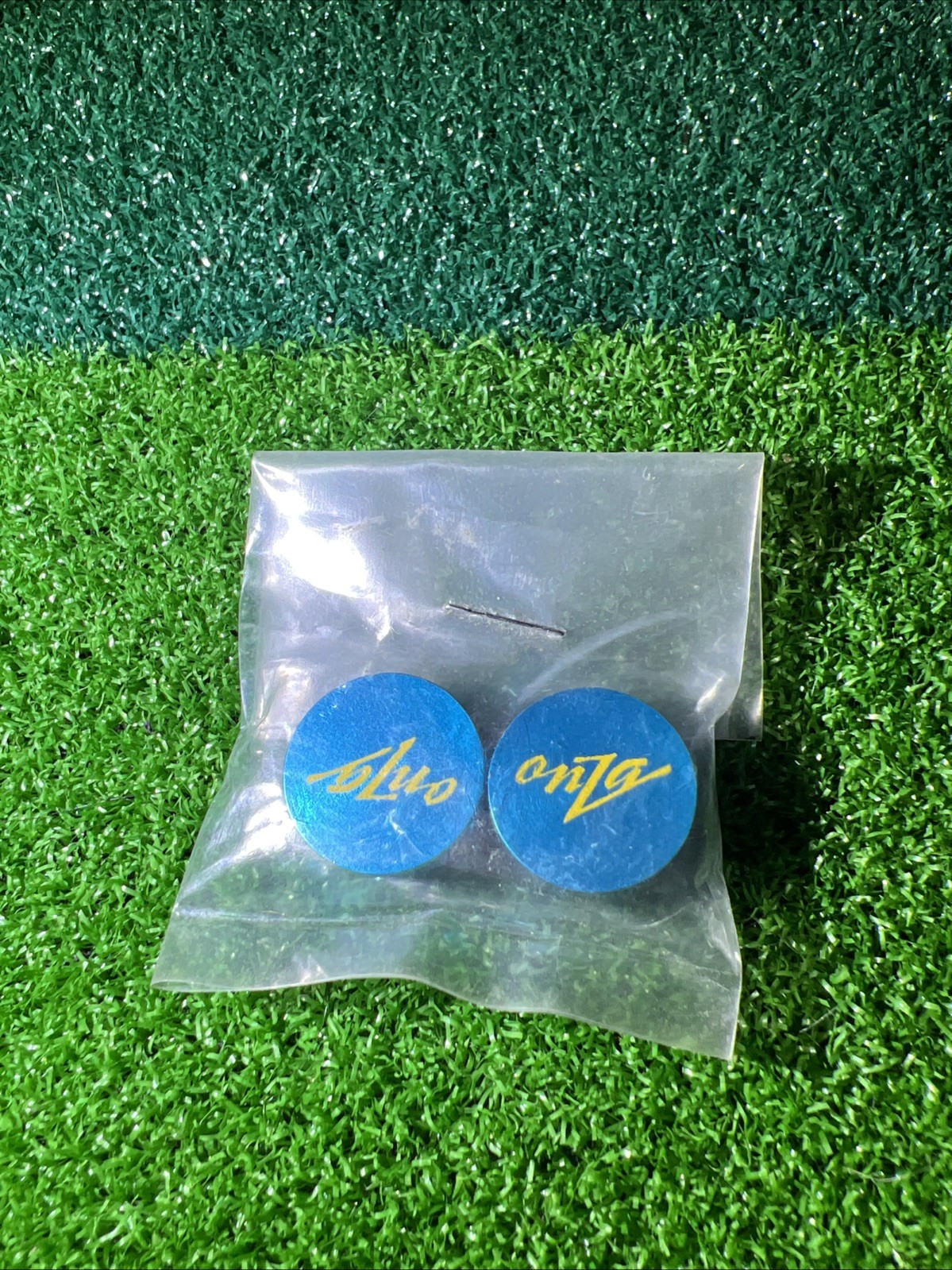 NOS VINTAGE ONZA CHILL PILLS BRAKE CABLE HANGER SET – TURQUOISE YELLOW ANODIZED
