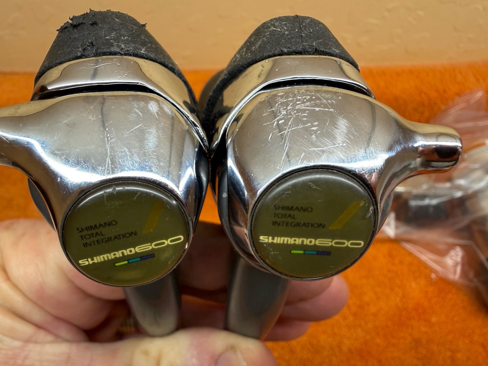 Shimano 600 ST-6400 Shifters 8-Speed Road Bike Lever (Pair)