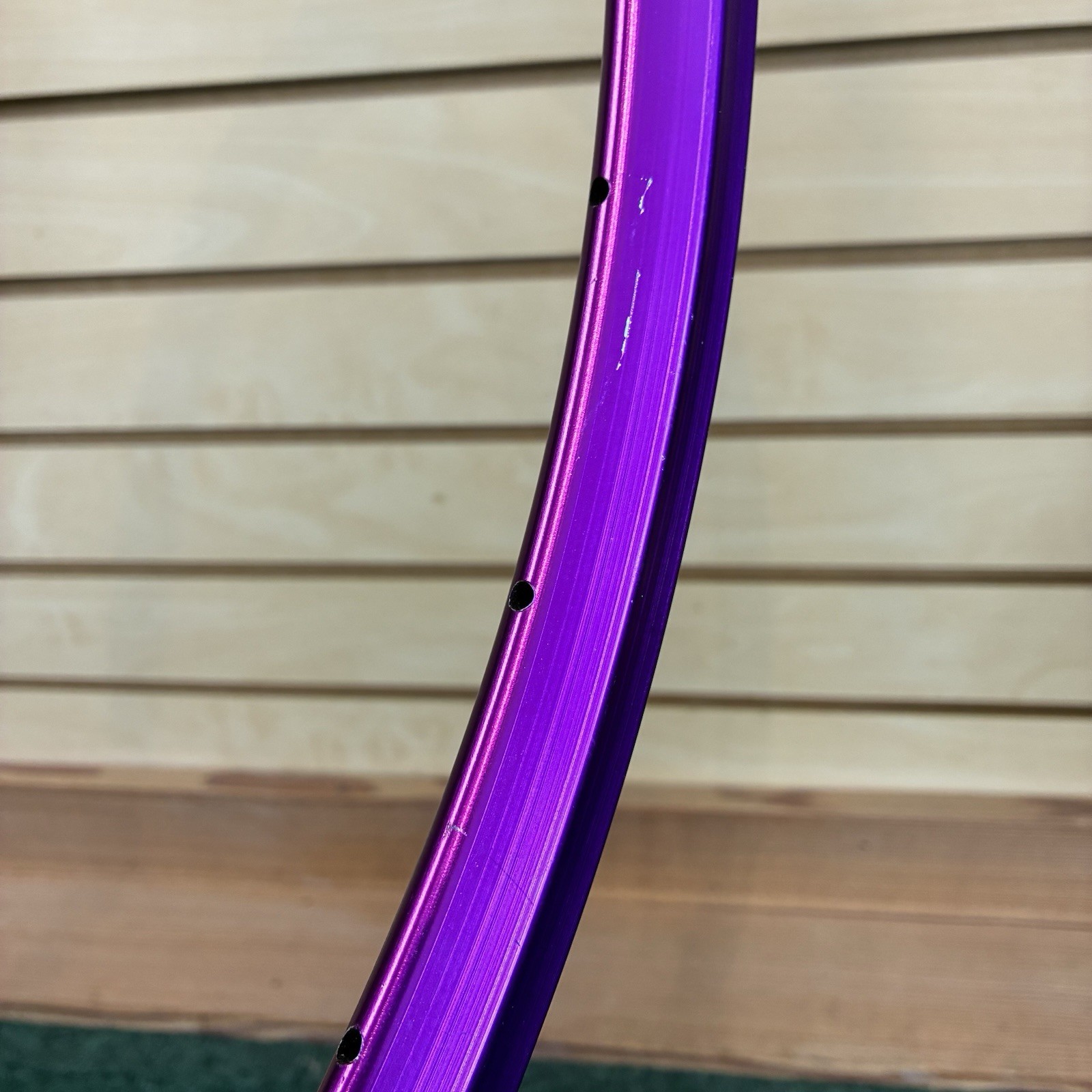 EXCELLENT! Vintage Velocity Aero Rim 3DV Purple 28H 26” Clincher Australia RARE!