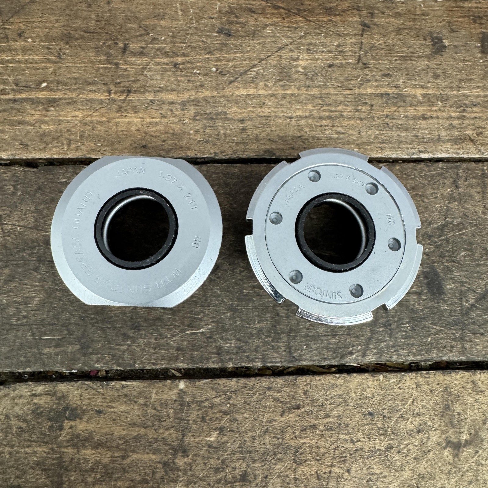 Vintage Suntour WTB Grease Guard Bottom Bracket Cups NOS 1.37x24T XC Pro MTB