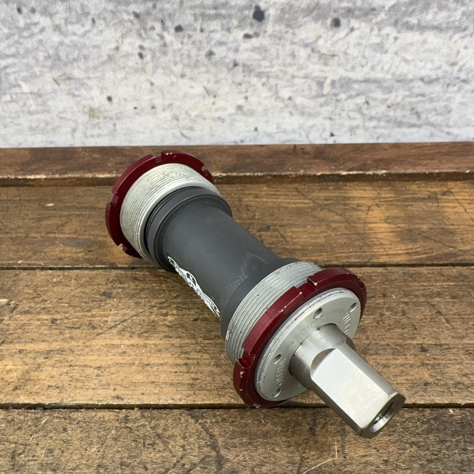 VIntage Syncros Bottom Bracket 70mm ITA 36×24 127mm Italian 90s Hammer