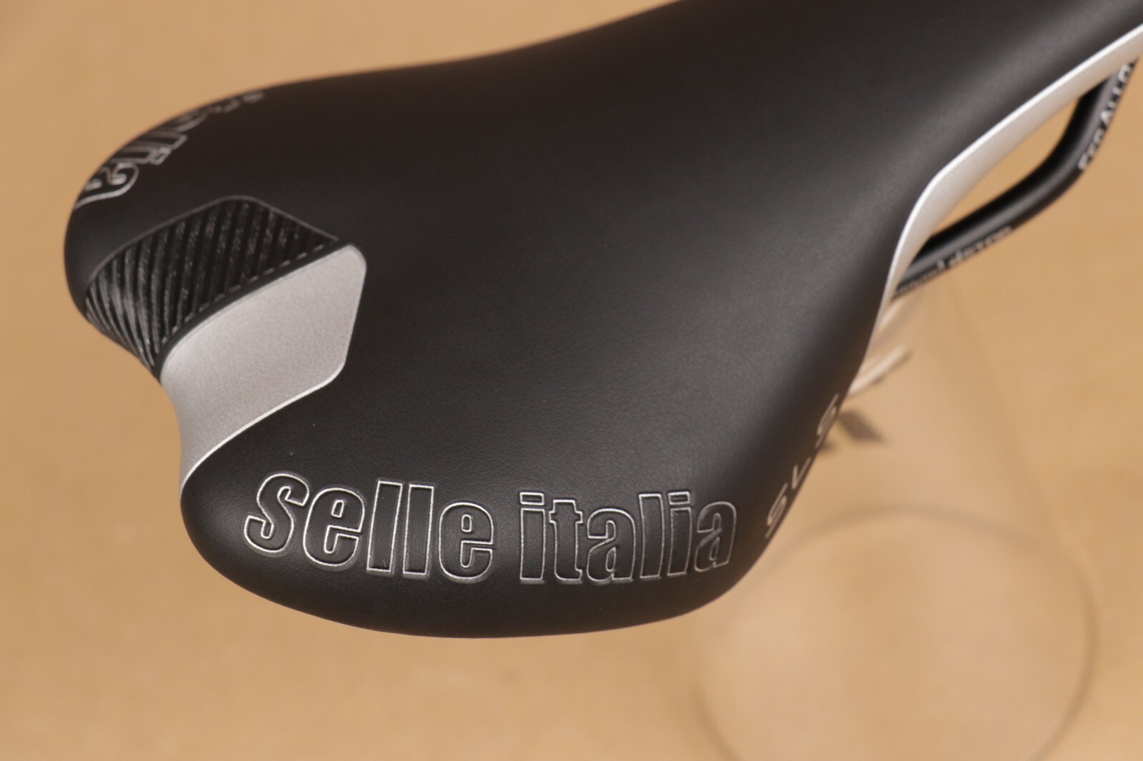 Selle Italia SLS Lady 135x270mm Womens Bicycle Saddle FEC Alloy Rails
