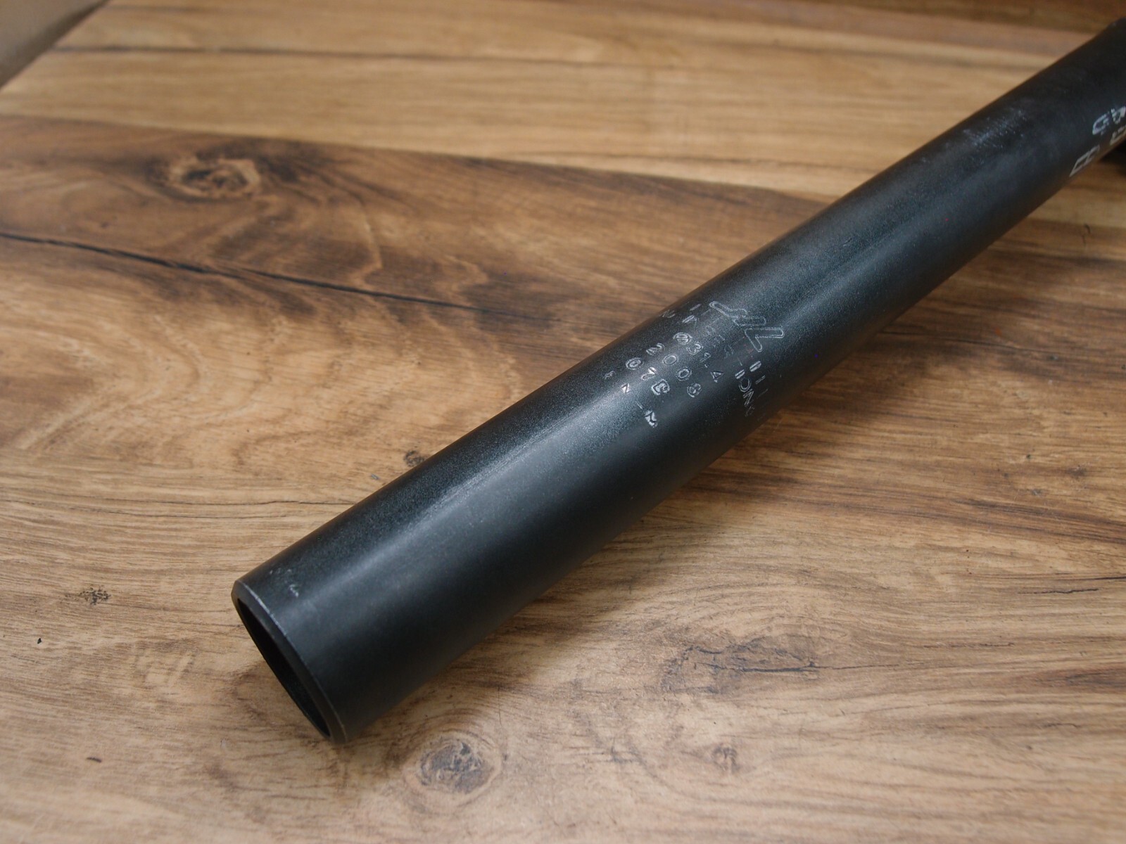 2008 MTB black plain seatpost Concept by nL 31.4 mm