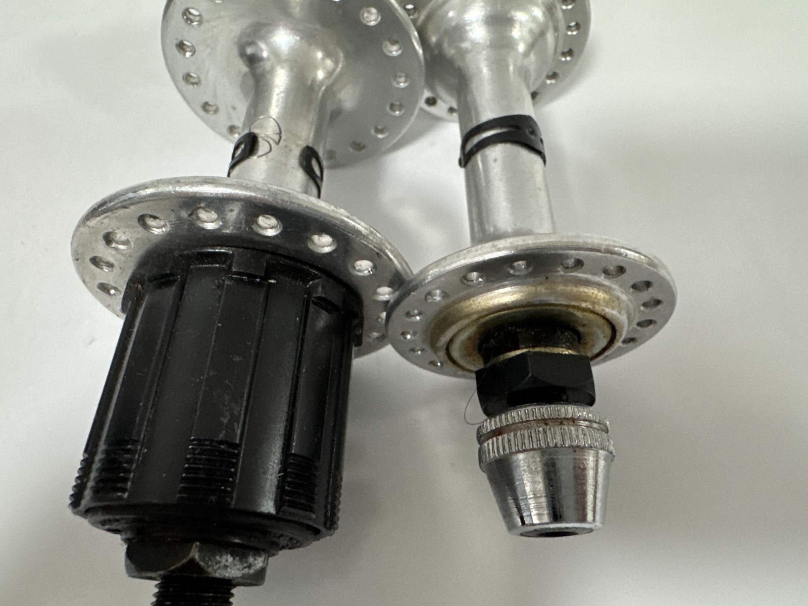 Vintage Shimano 600 EX Arabesque 6 speed hubs hubset 36 hole 126mm
