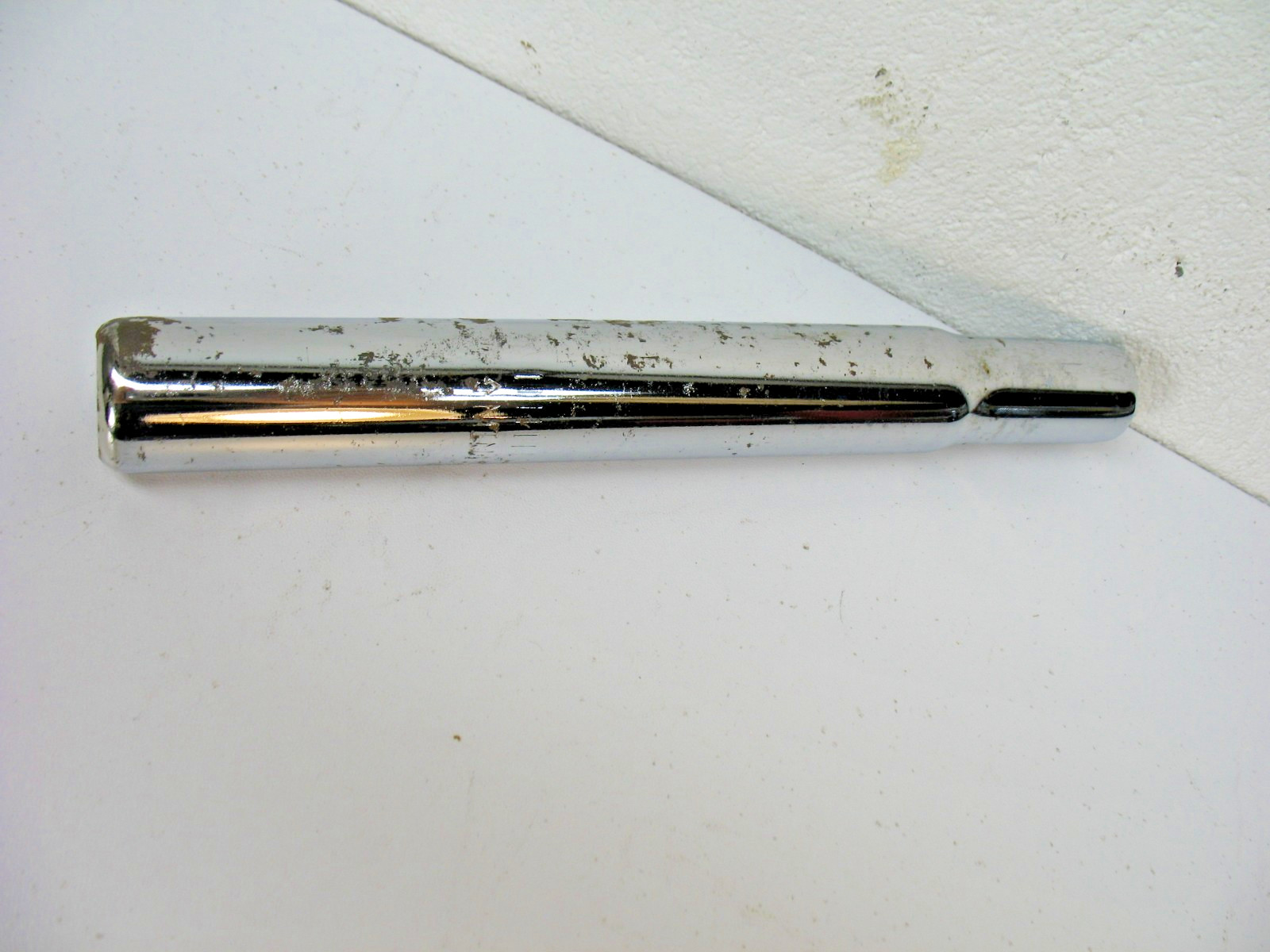 Chrome/Silver Steel Seat Post from a 16″ RoyalBaby Star Bike 25.4 – Used