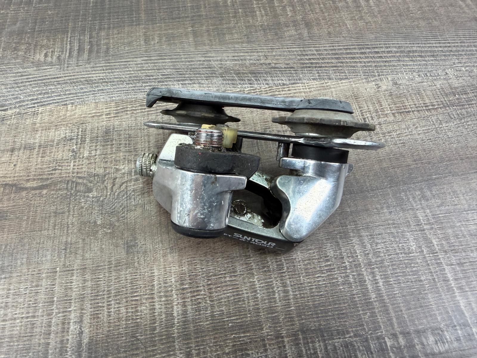 Vintage SunTour 4050 Rear Road Derailleur 6 Speed Short Cage Japan
