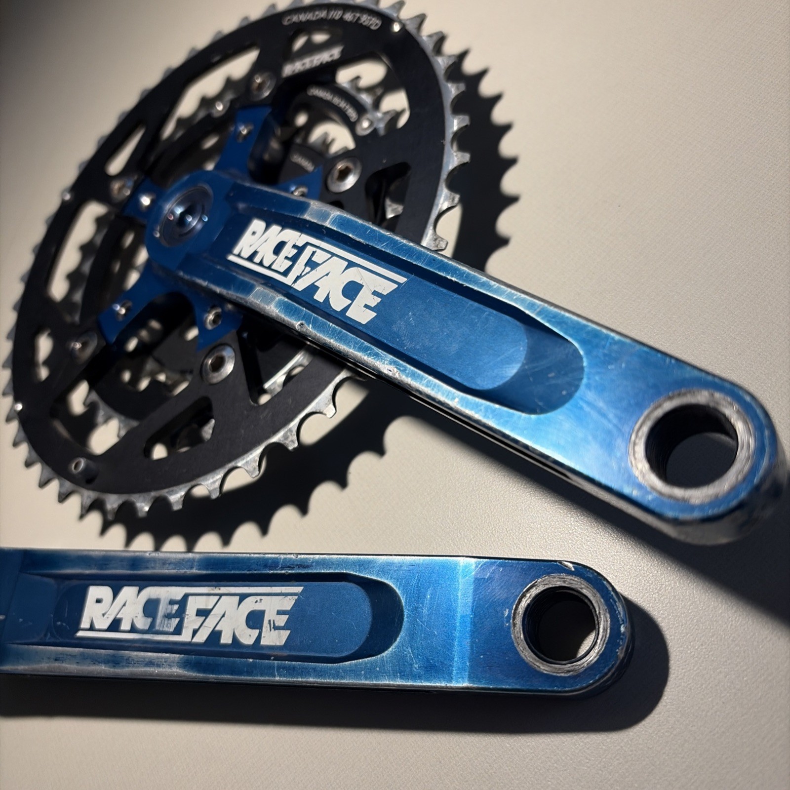 First Gen RaceFace Turbine LP 46/34/24T, 175mm Crankset 1993 1994 Blue Anodized
