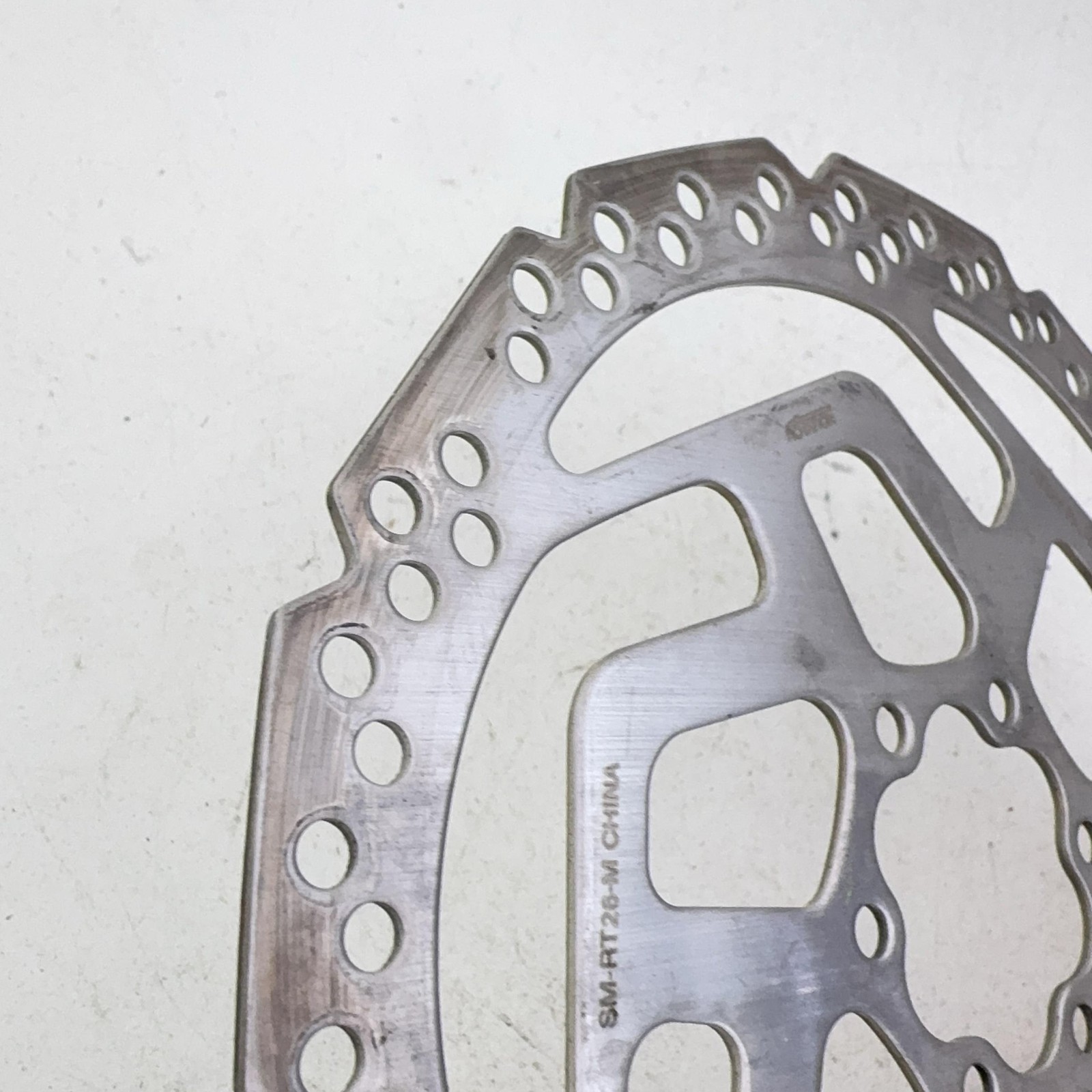 Shimano SM-RT26-M Disc Brake Rotor 180mm 6-Bolt Silver Resin Pad Only A15