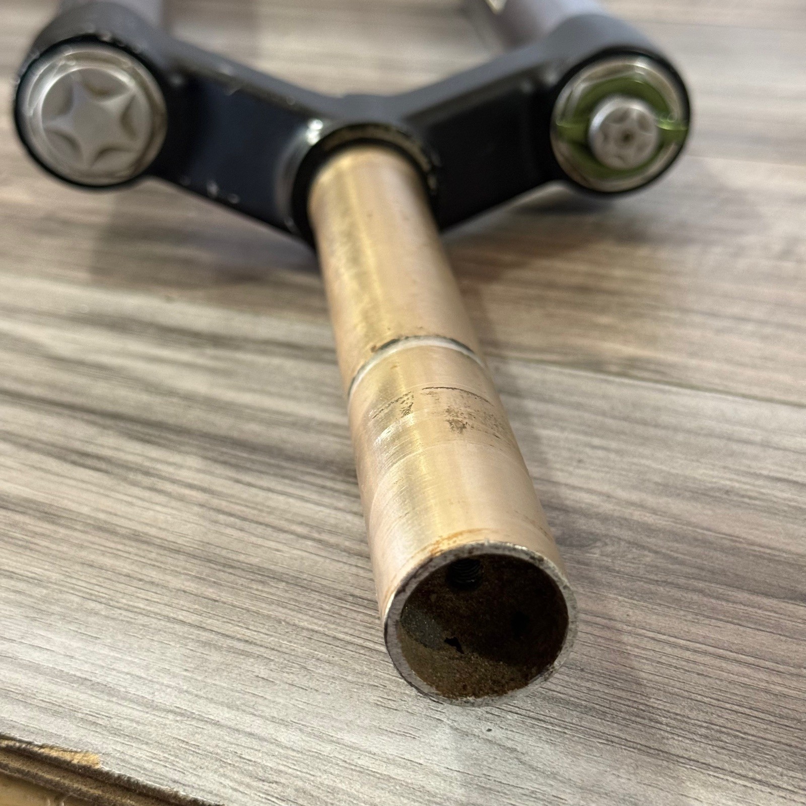 Maverick SC32 Single Crown Fork 1 1/8 200mm 100 Travel Inverted Fork 
