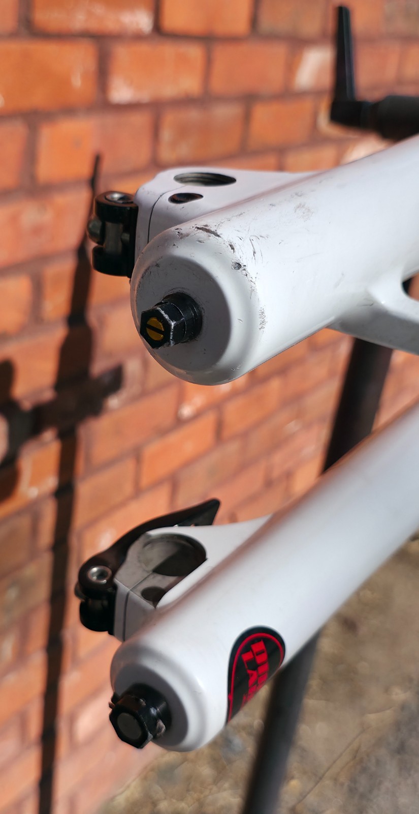 FOX 36 TALAS 140-180mm Travel Fork – 20mm QR axle – 1 1/2″ Straight Steerer