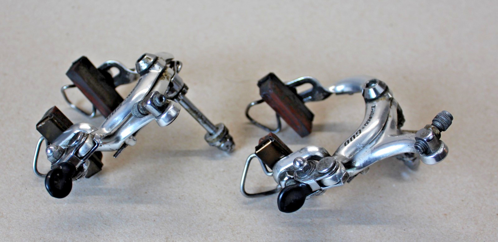 Shimano 600 Arabesque Road Caliper Brakes nutted