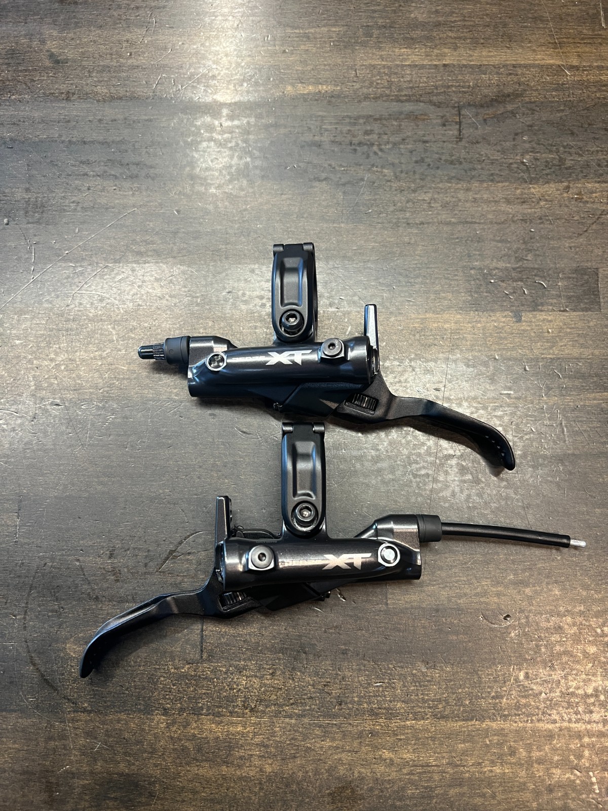 SHIMANO BL-M8200 DEORE XT Brake Levers (Left and Right)