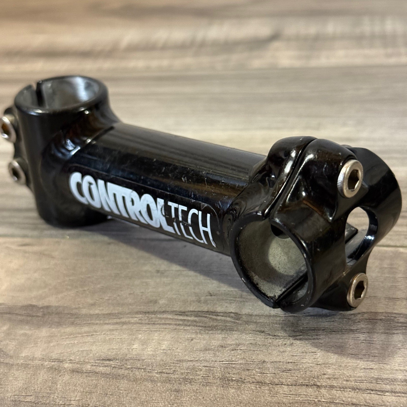Vintage Control Tech Mountain Bike Stem 1-Inch Threadless 105 5 Deg 25.4 2-Bolt