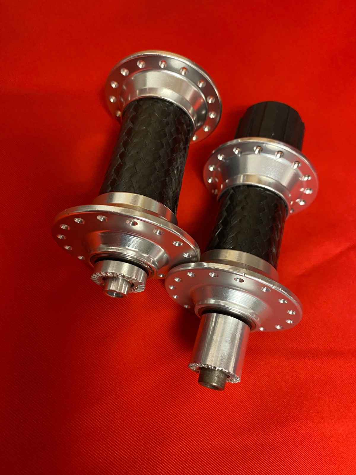 2 sets vtg NUKE PROOF hub Set F/R 32 hole