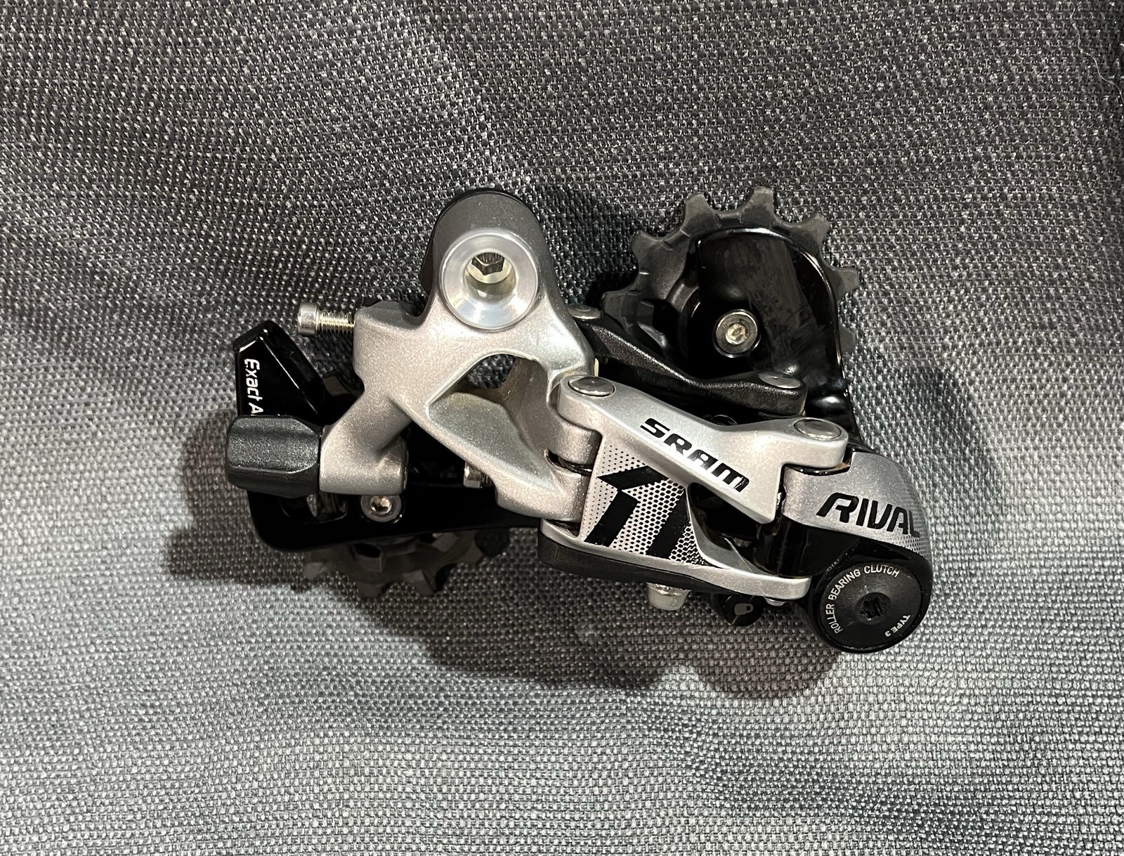 SRAM Rival 1 Rear Derailleur Medium Cage 11-Speed Clutch Gravel Cyclocross