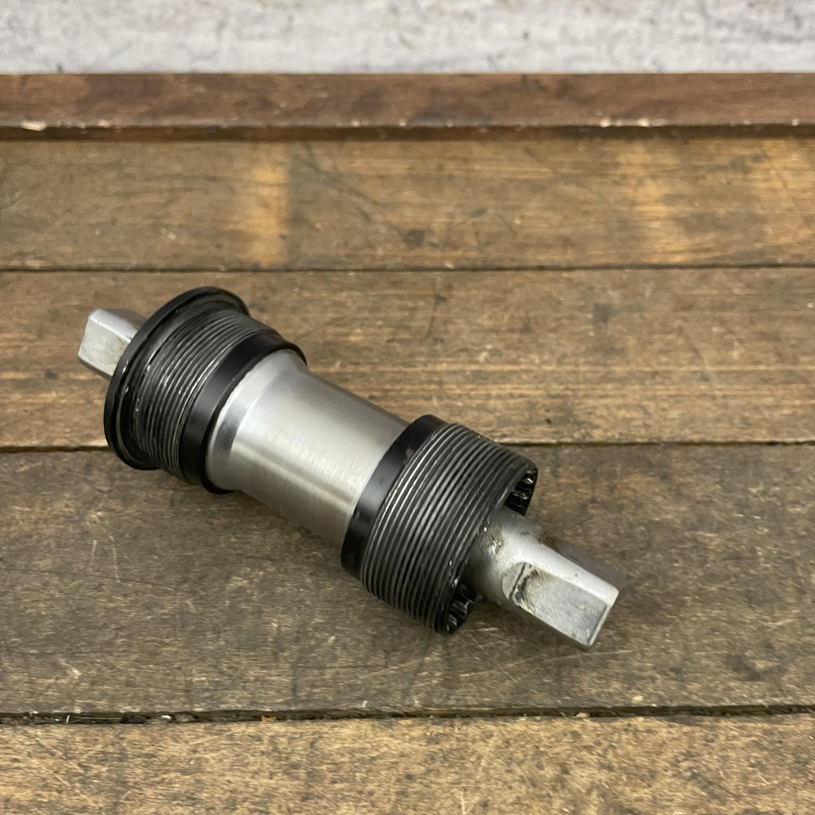 Shimano BB-UN71 Sealed Bottom Bracket 68mm BSA 115mm Deore Square Taper Japan