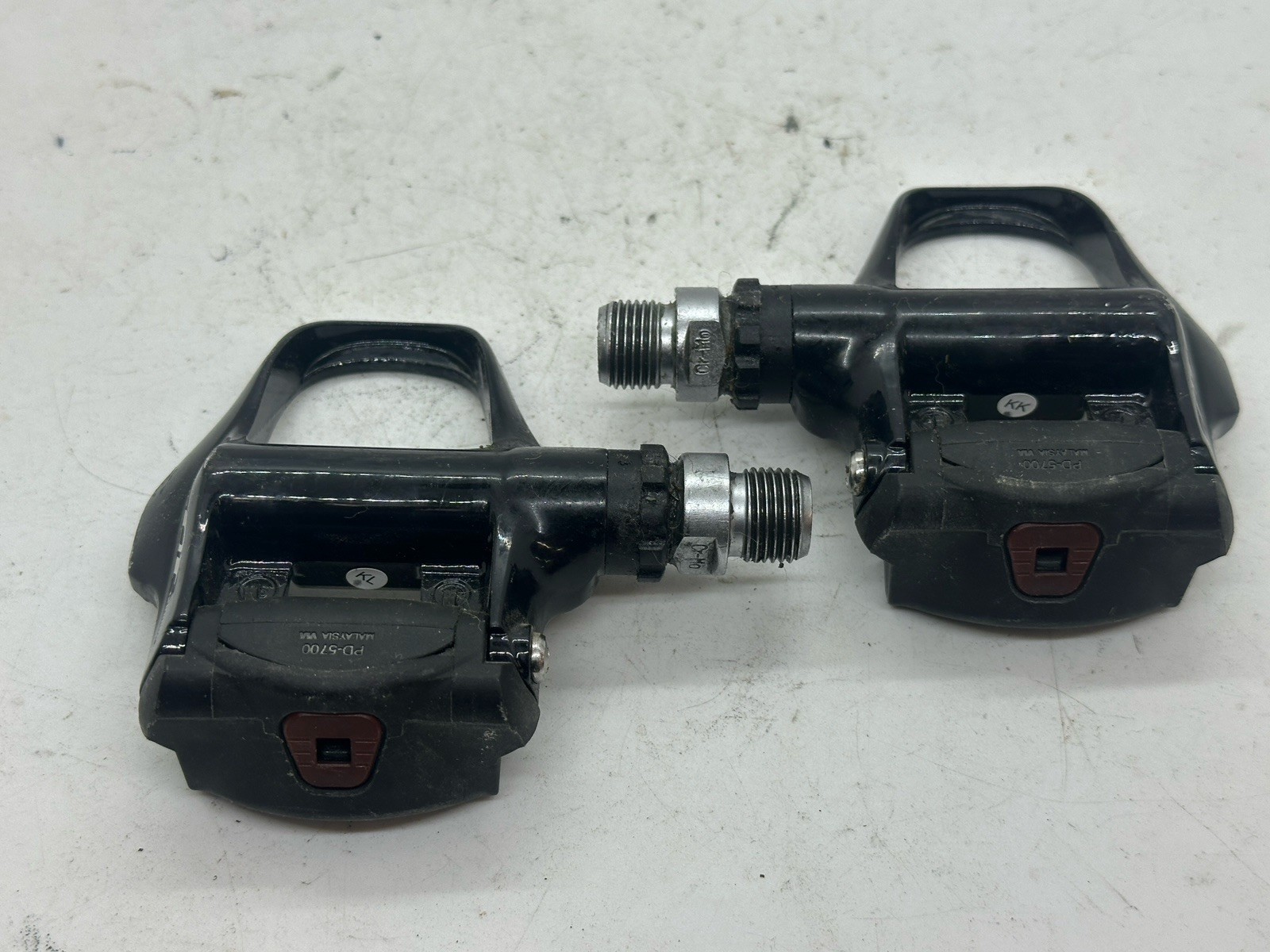 Shimano 105 PD-5700 Clipless Road Bike Pedals Black