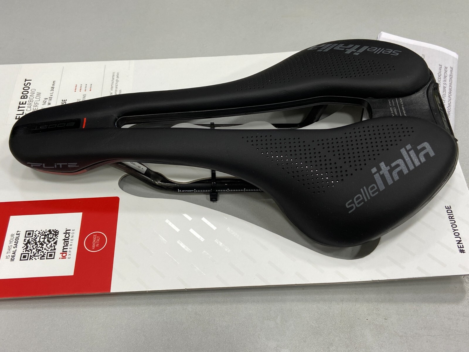 Selle Italia Flite Boost Kit Carbonio Superflow 145x250mm L3 Carbon Rail Saddle