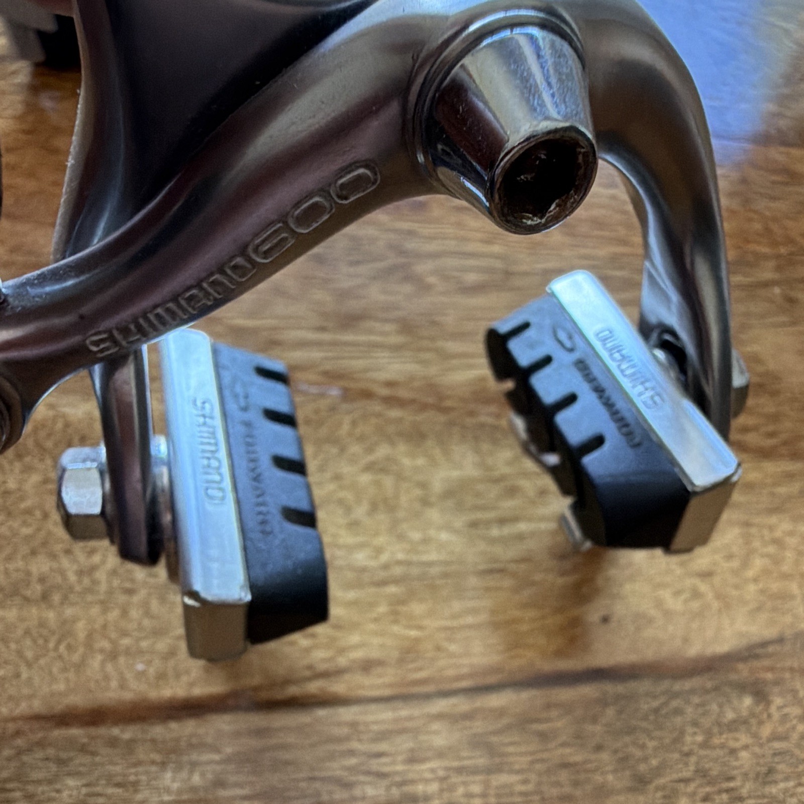 Vintage Shimano 600 BR-6207 Caliper Brake set. Great condition. Pair.