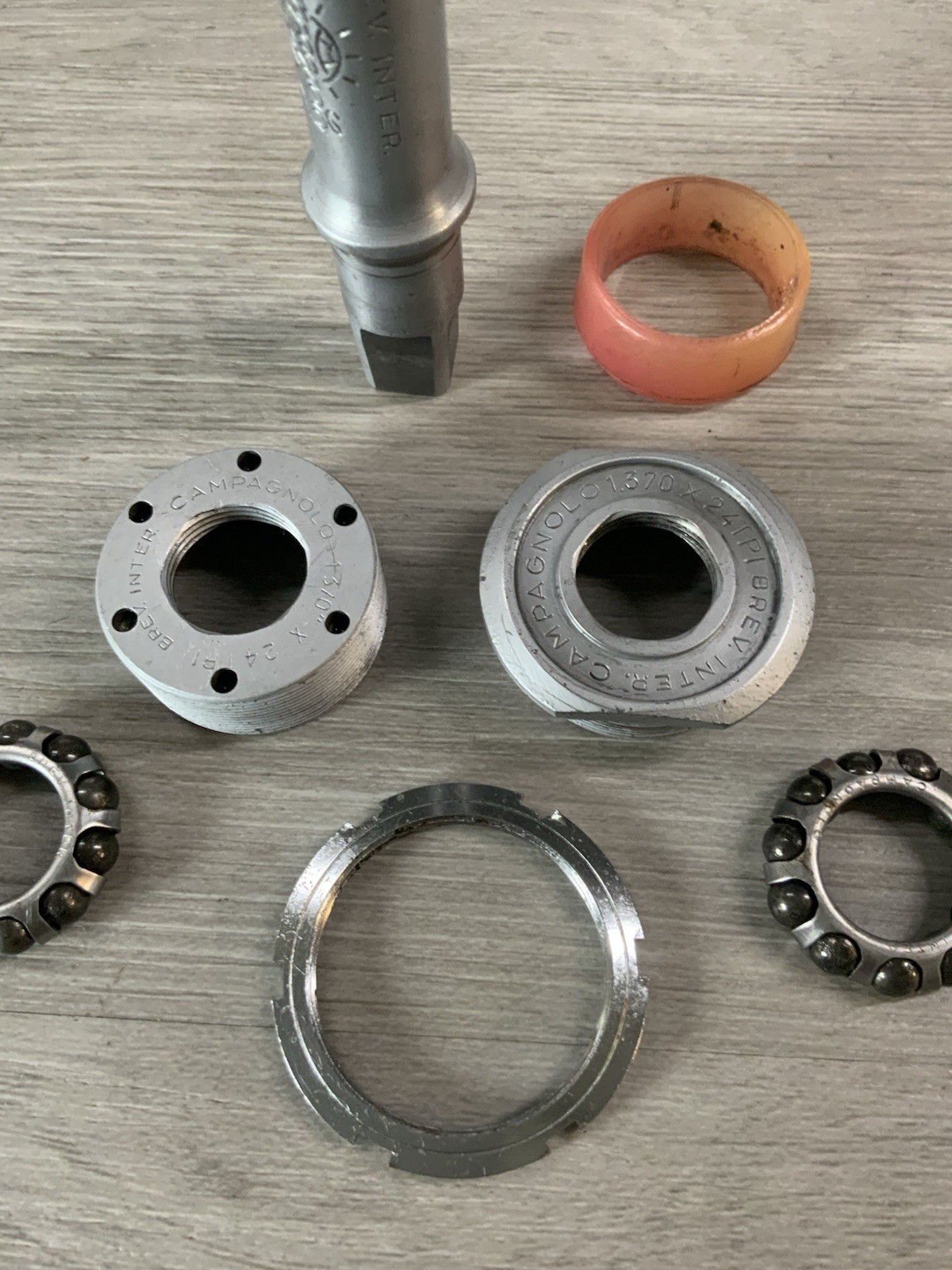 CAMPAGNOLO RECORD BOTTOM BRACKET 68–114 MM BRITISH THREADED