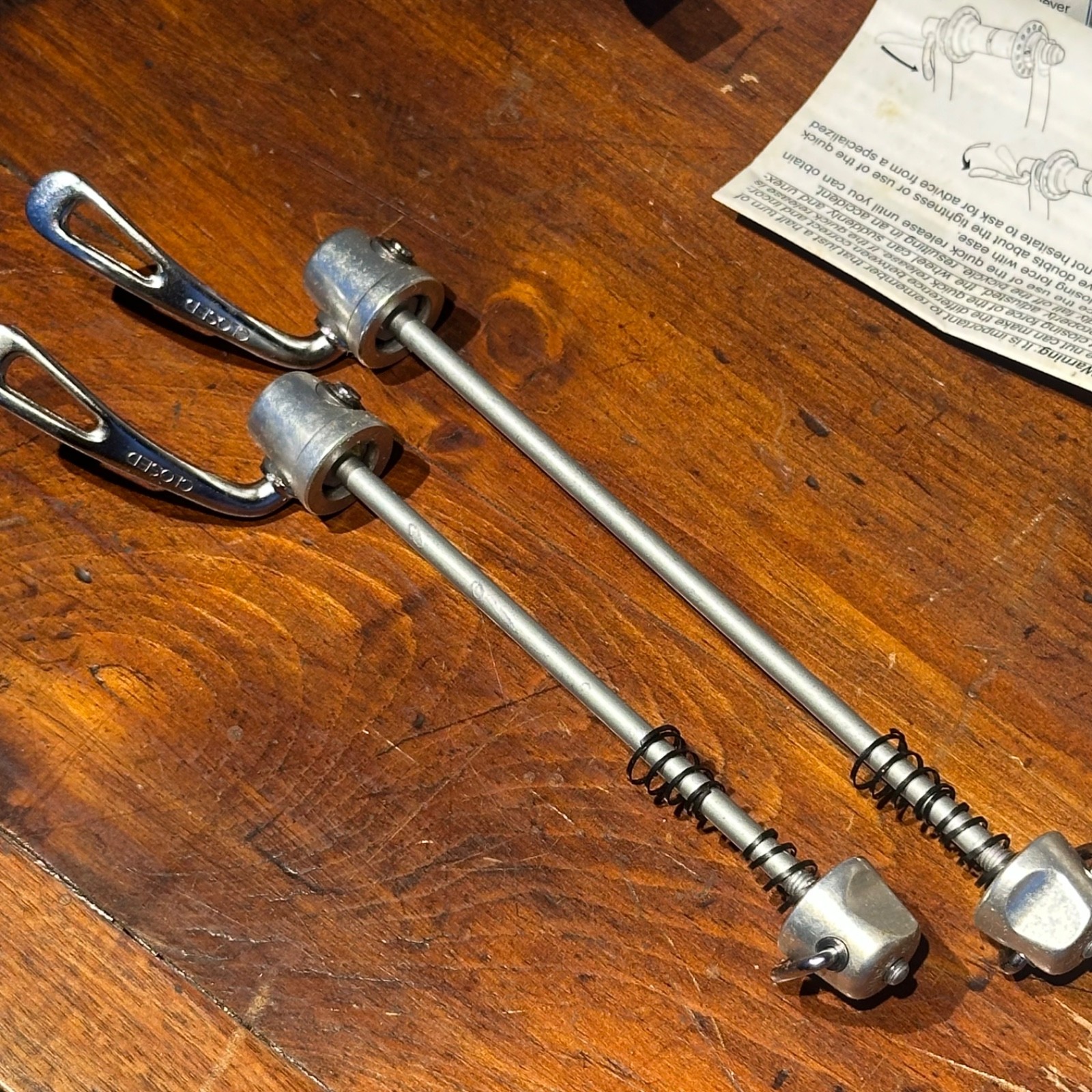 Campagnolo RECORD 9/10/11 Speed Road Hub Set w/Skewers 32H NOS Condition in BOX