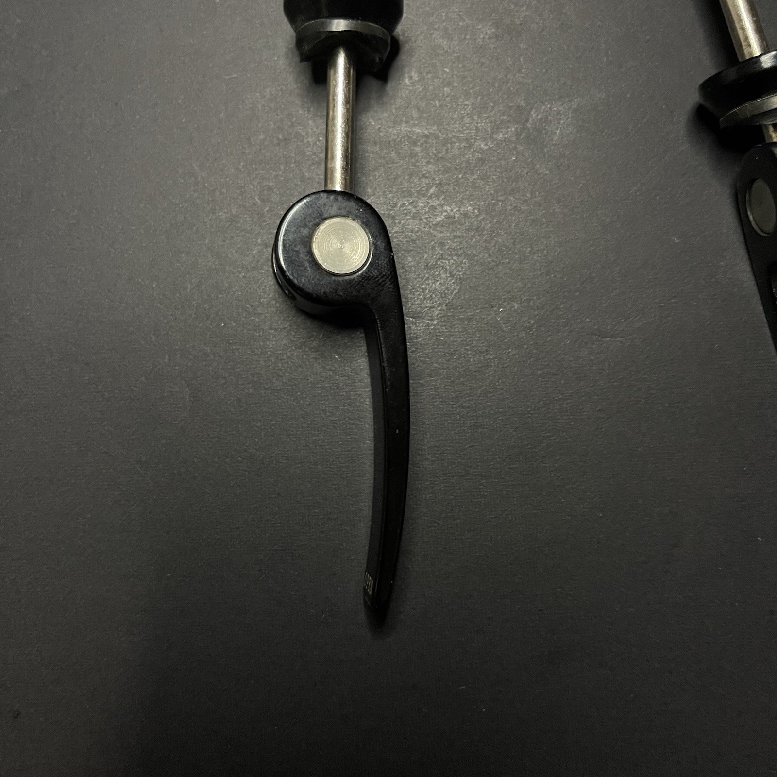 Kore Front 100mm / 135mm Quick Release Skewer Set